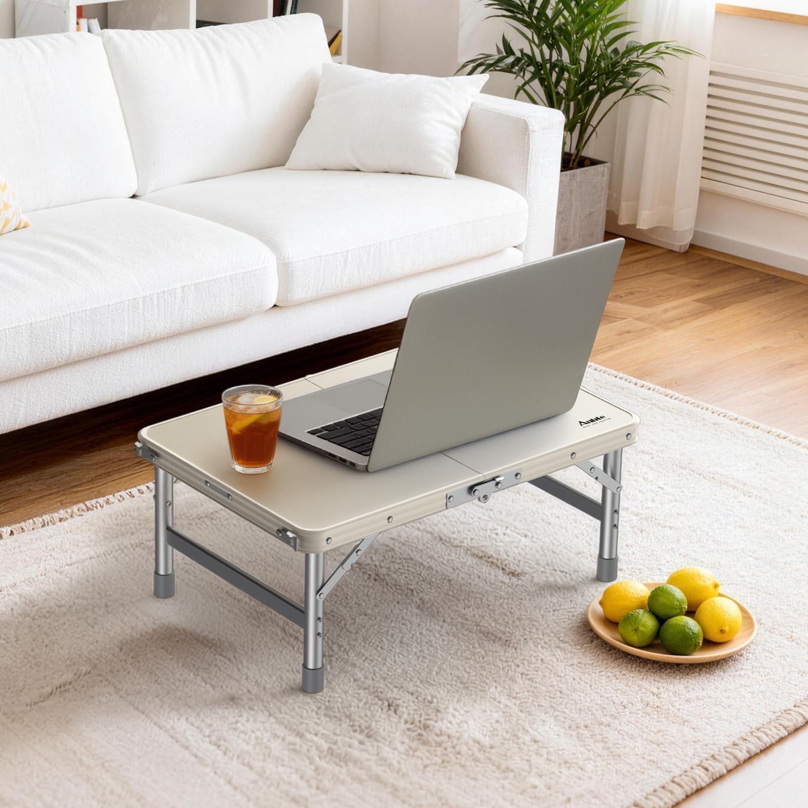 Anbte Table Pliante 58x40x26/48/70cm, 3 Hauteurs Réglables, Argent et Beige | Plateau en Plastique Étanche, Cadre en Aluminium, Facile à Nettoyer, Table légère pour Camping, Jardin, Terrasse, Intérieur