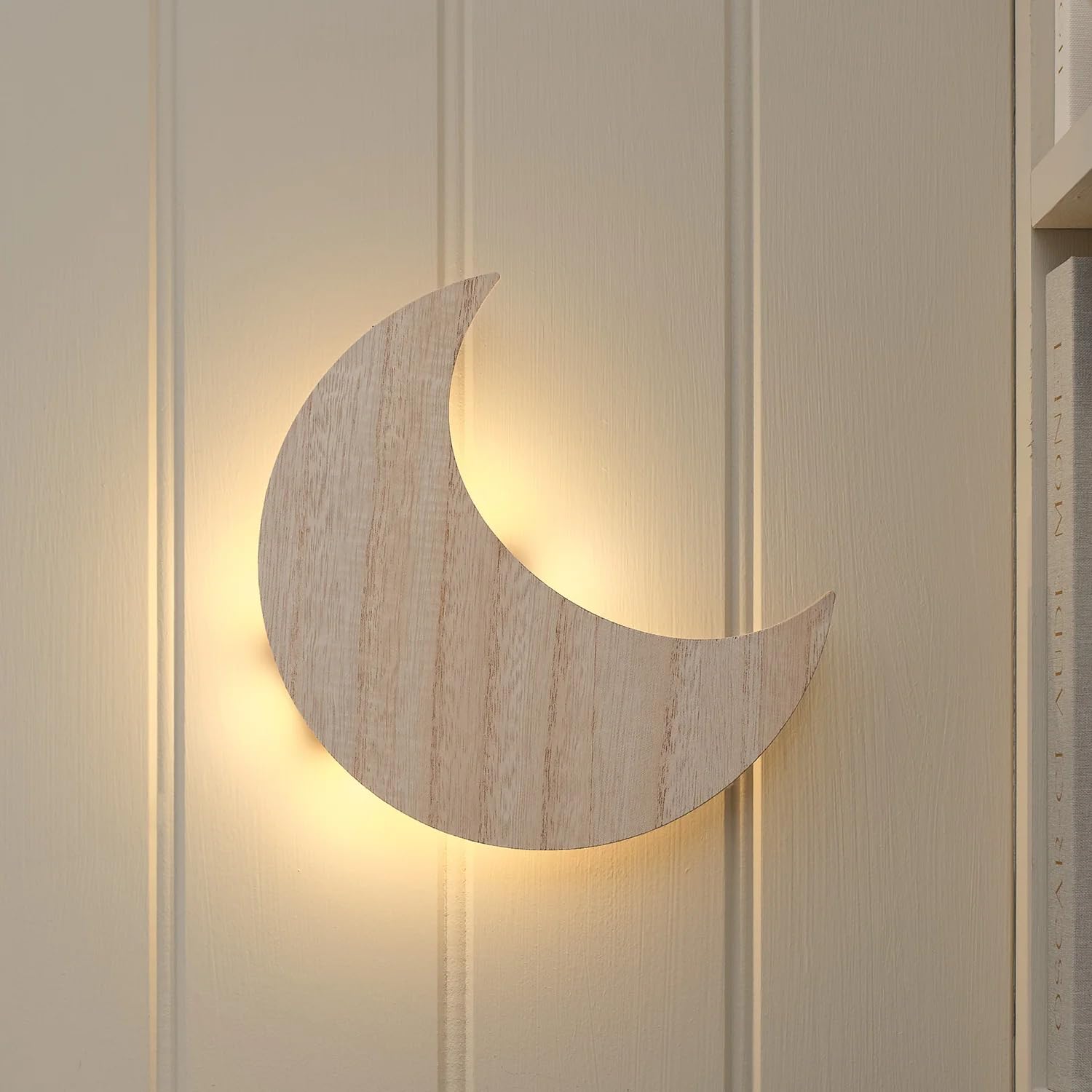 Lights4fun Moonbeam Children's Battery Wall Light with Warm White LED, Decorative Nursery Wall Light for Bedrooms, Playrooms & Baby Room Décor