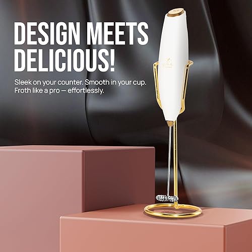 Vista 677 de Zulay Kitchen - Espumador de leche de mano con pilas AA Duracell: batidora de bebidas resistente para café, latte, capuchino y más, color aurora