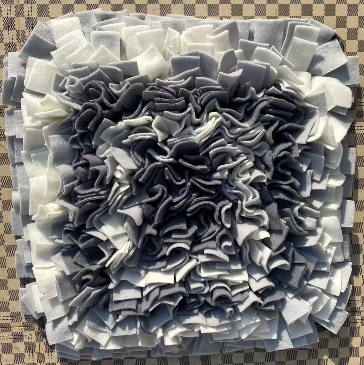 Alfombrilla Cuadrada Gris Claro 50x50cm - Resistente y Fácil de Limpiar - Para Alimentación Lenta, Forraje y Olfateo de Perros