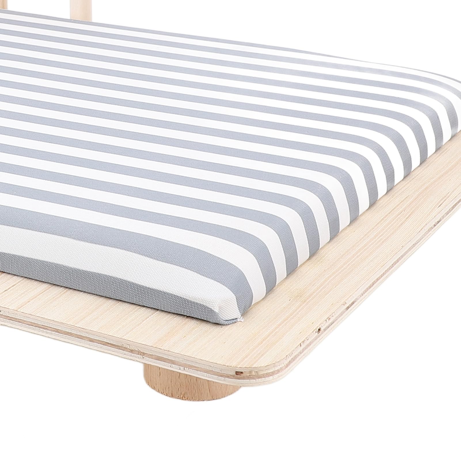 Drewniane łóżko dla Kota z miękką poduszką, Przytulny Design
