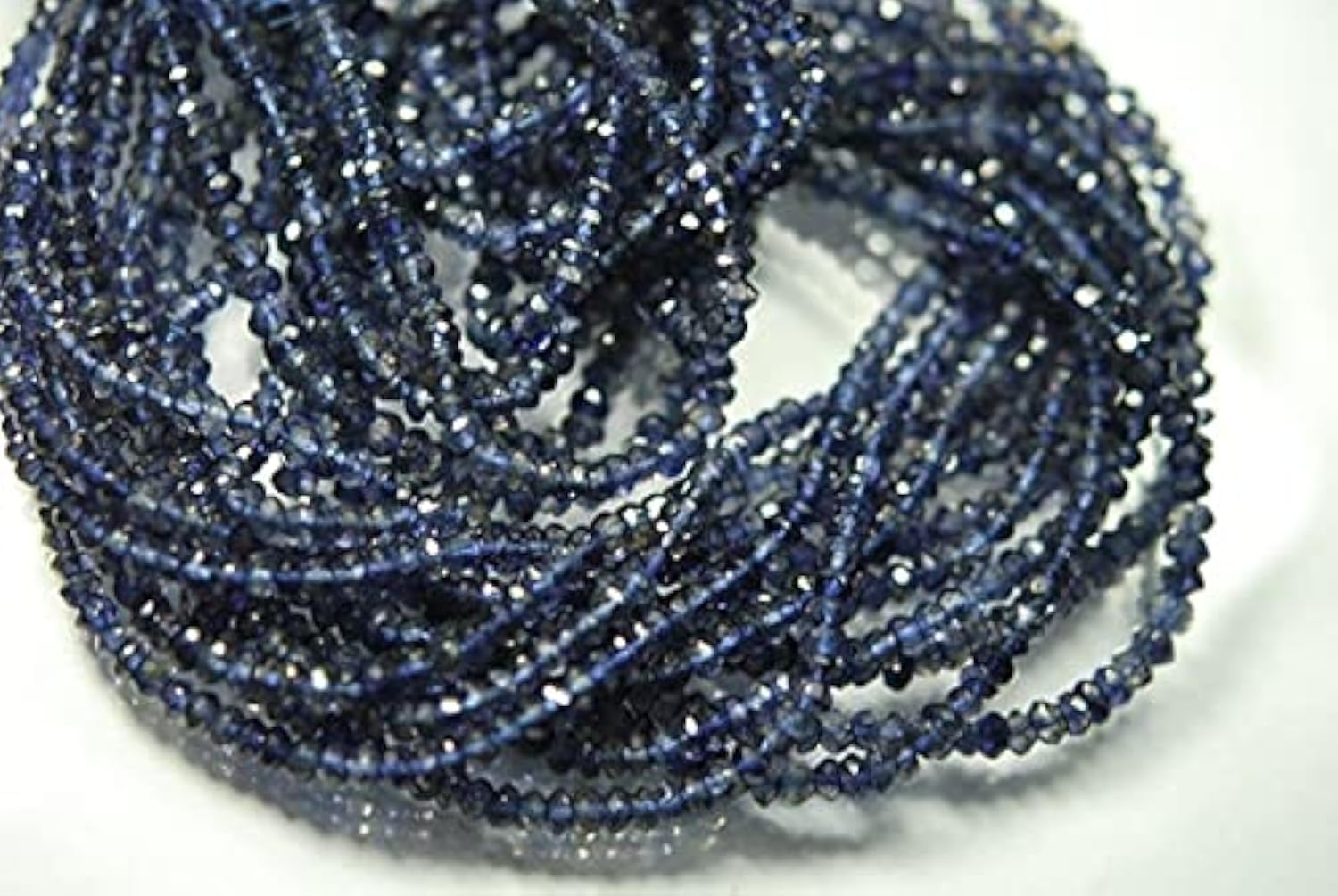 Iolite bleue naturelle facettée 5mm pour création de bijoux fins