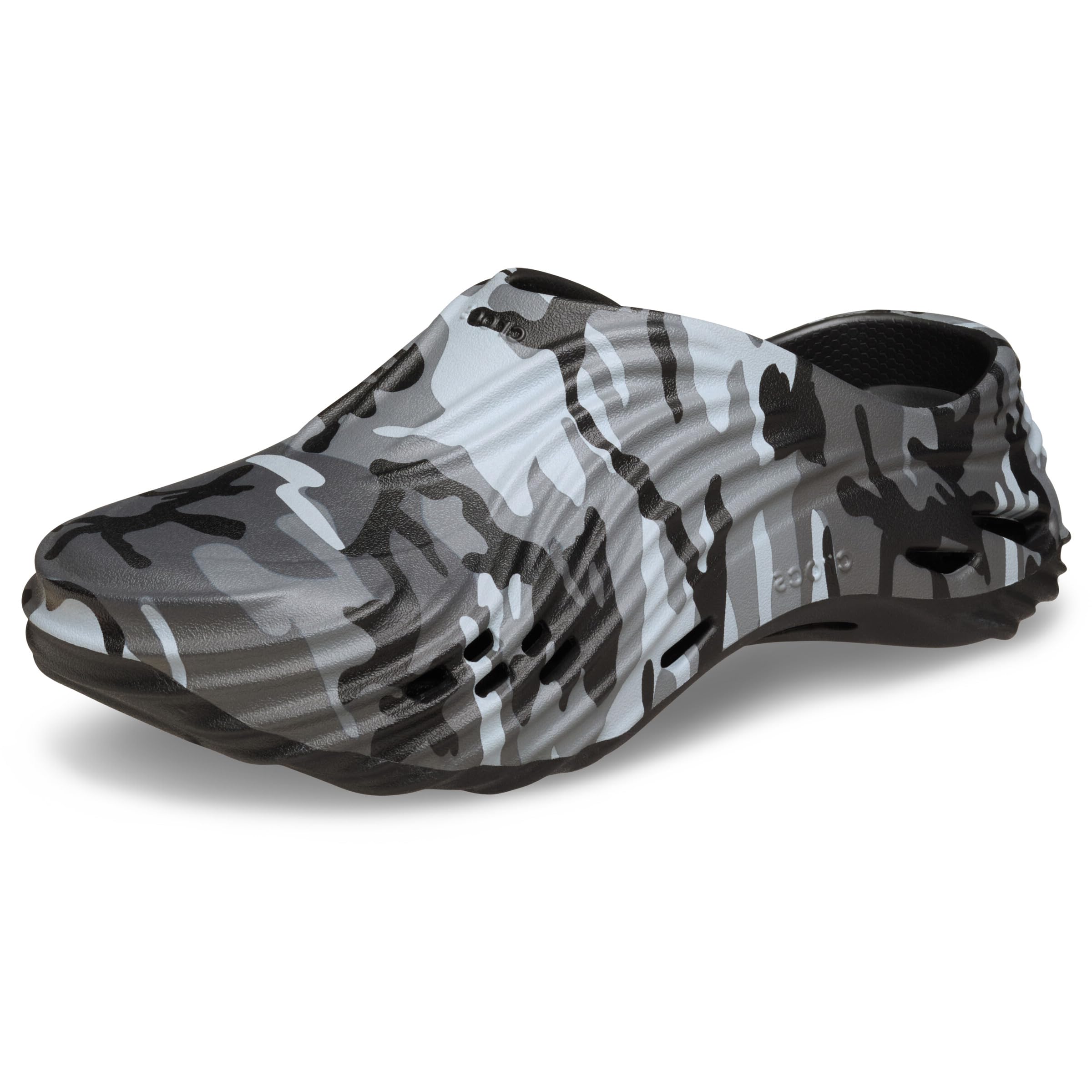 Crocs Unisex-Adult Echo Wave Clogs