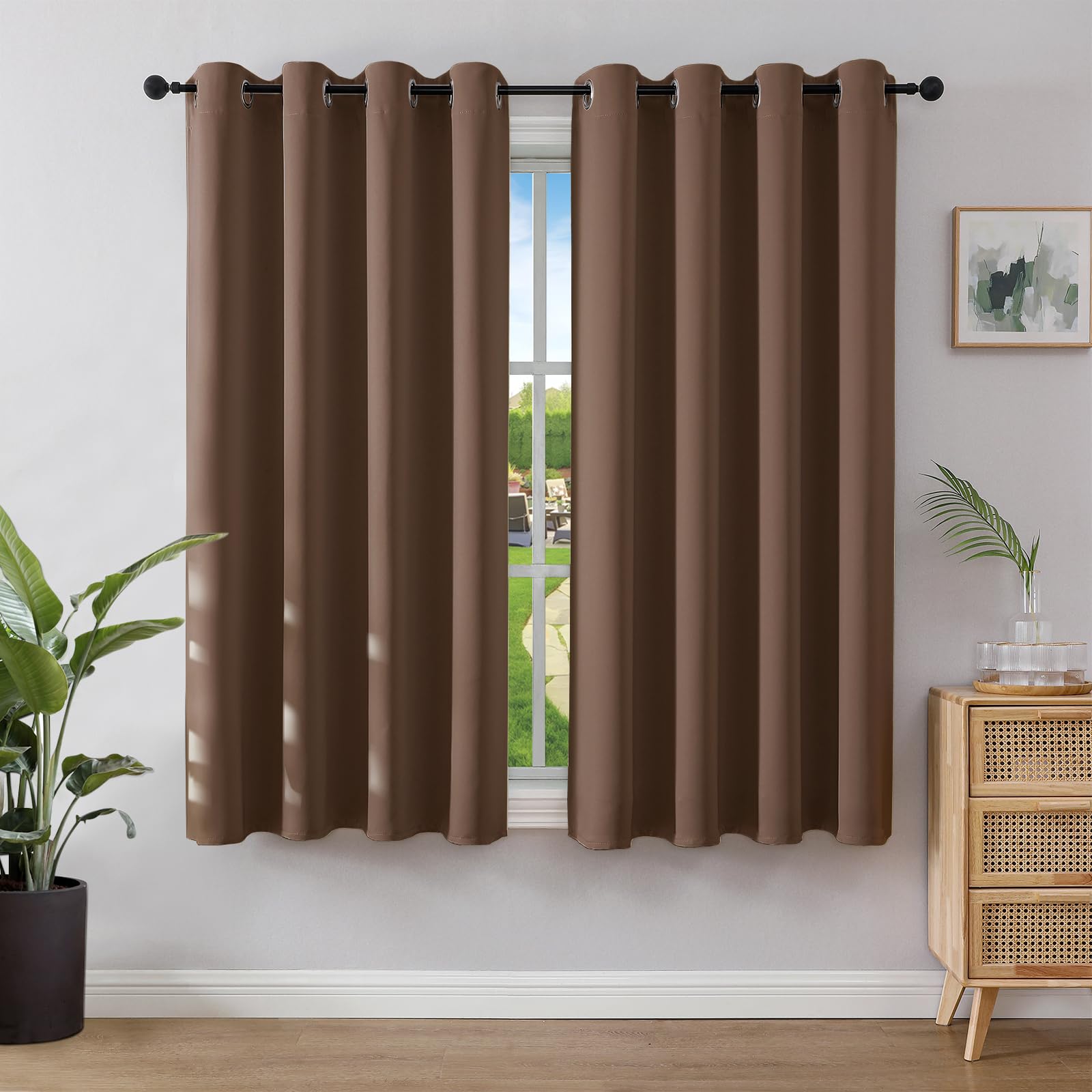 Joydeco Blickdichte Vorhänge mit Ösen Gardinen 2er Set, Verdunkelungsvorhang Thermovorhang Hitzeschutz, Ösenvorhang für Schlafzimmer Wohnzimmer (2xH137xB117, Braun)