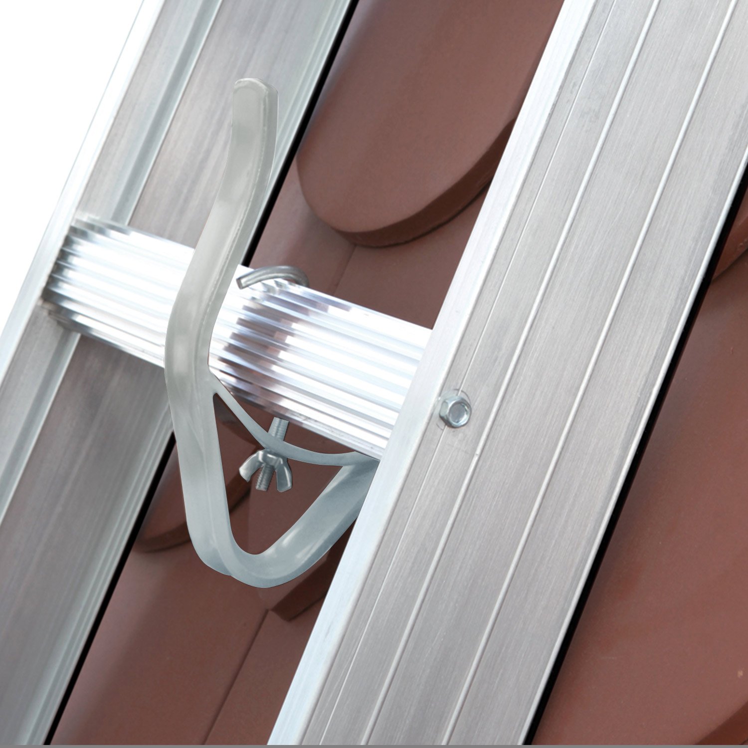 Alu Dachleiter Set ohne Farbe, 5,04 m mit Dachhaken (50 mm gekröpft, für Pfannenziegel) inkl. Auflageschutz und Aushebesicherung, Made in Germany | DEKRA geprüft
