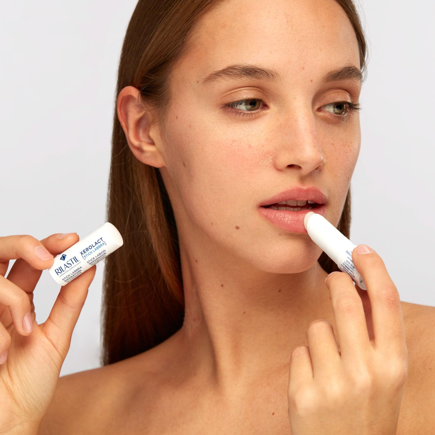 Rilastil Xerolact Stick Labbra, Nutriente e Protettivo con Burro di Karité, Film Protettivo di Lunga Durata, Confezione da 4,8 ml