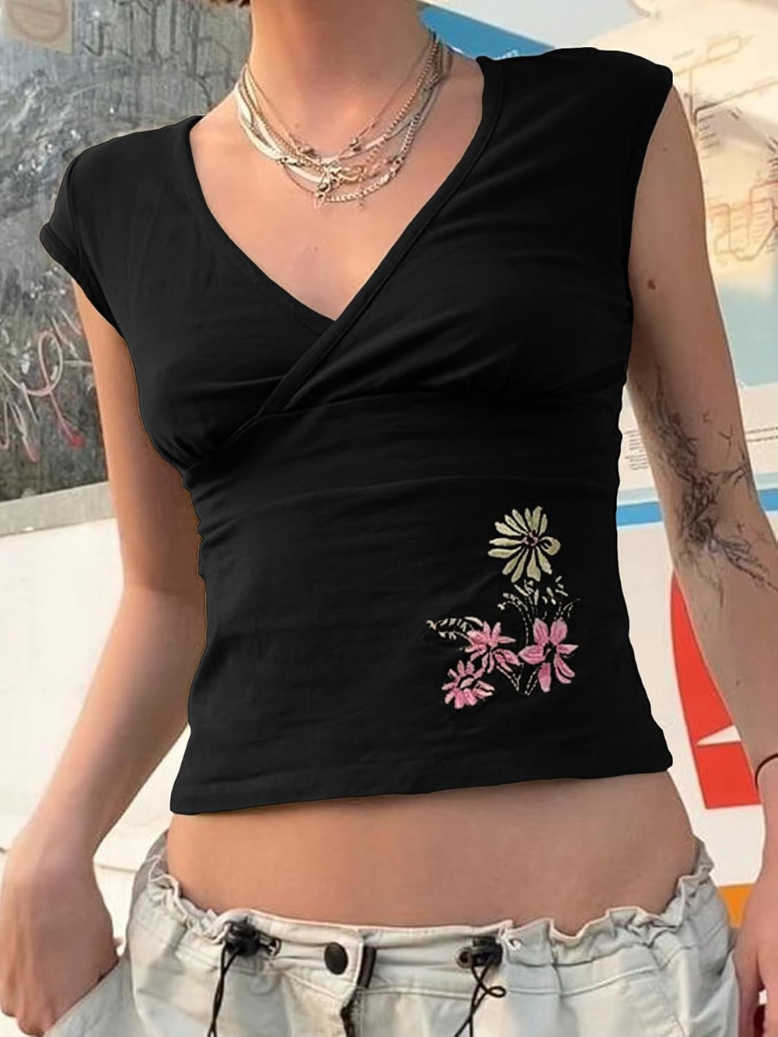 Women Y2k Floral Embroidery V Neck Crop Tops Vintage Cute Cap Sleeve Slim Fit Cropped T Shirts 2000s Baby Tees - Image 3