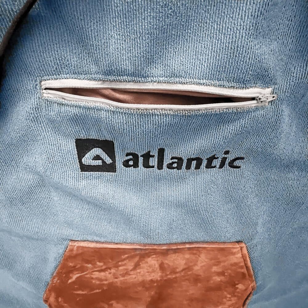Atlantic Boards | Tavola da Surf Poncho Asciugamano 300 gsm | 90 x 70 cm | Blu e Marrone L