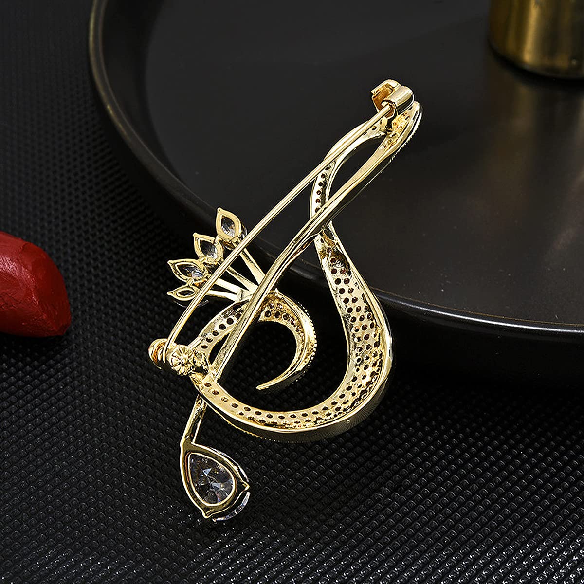 Spilla a Forma di Nota Musicale per Donna, Gioiello alla Moda, da Bavero Color Oro, con zirconi, Regalo per Insegnanti.