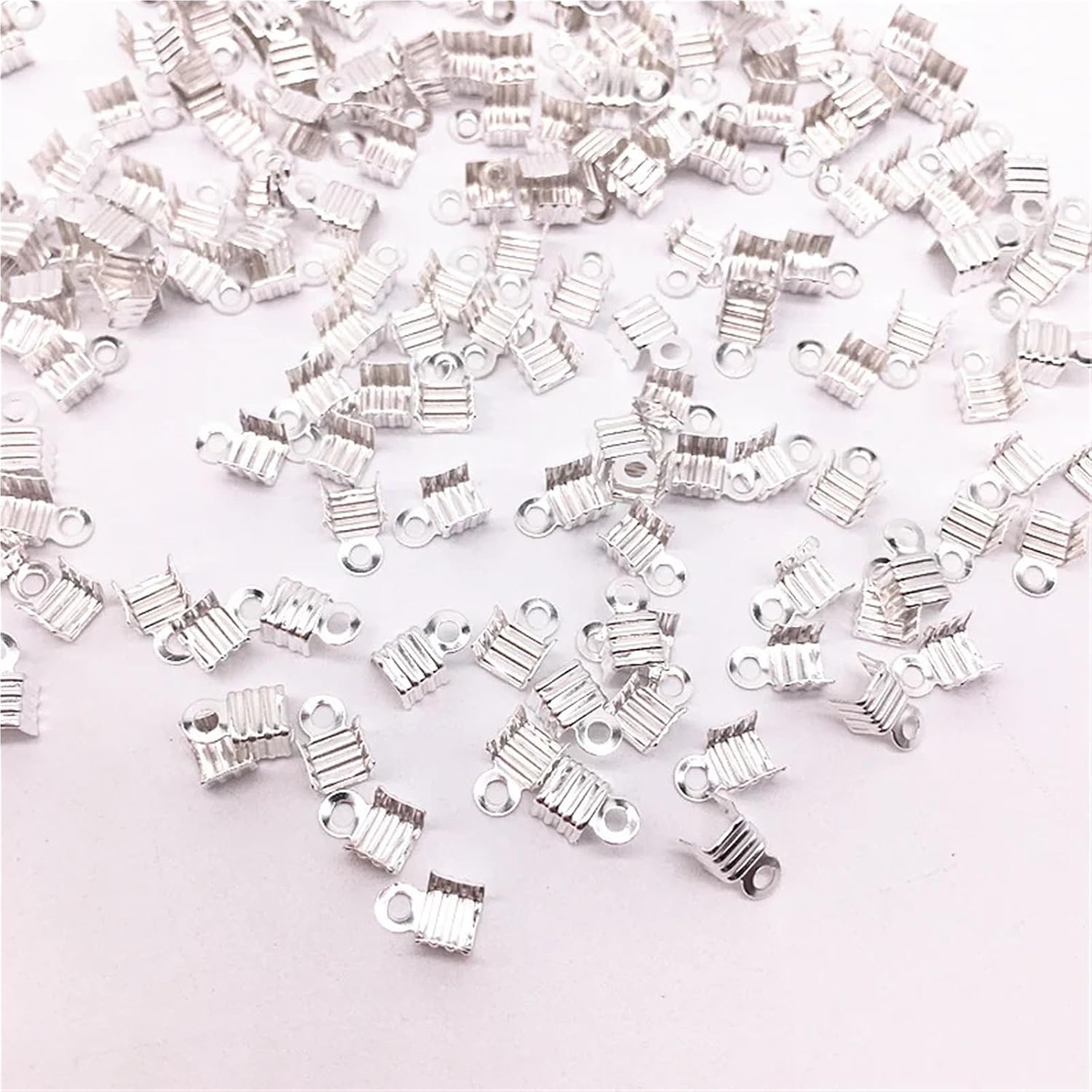 Fold Over Cord Ends 2000pcs Cord End Tip Fold Over Three-Wire Clasp Crimp Bead Connector Accessories for Jewelry Making(01 Gold,2.5x5.5mm)