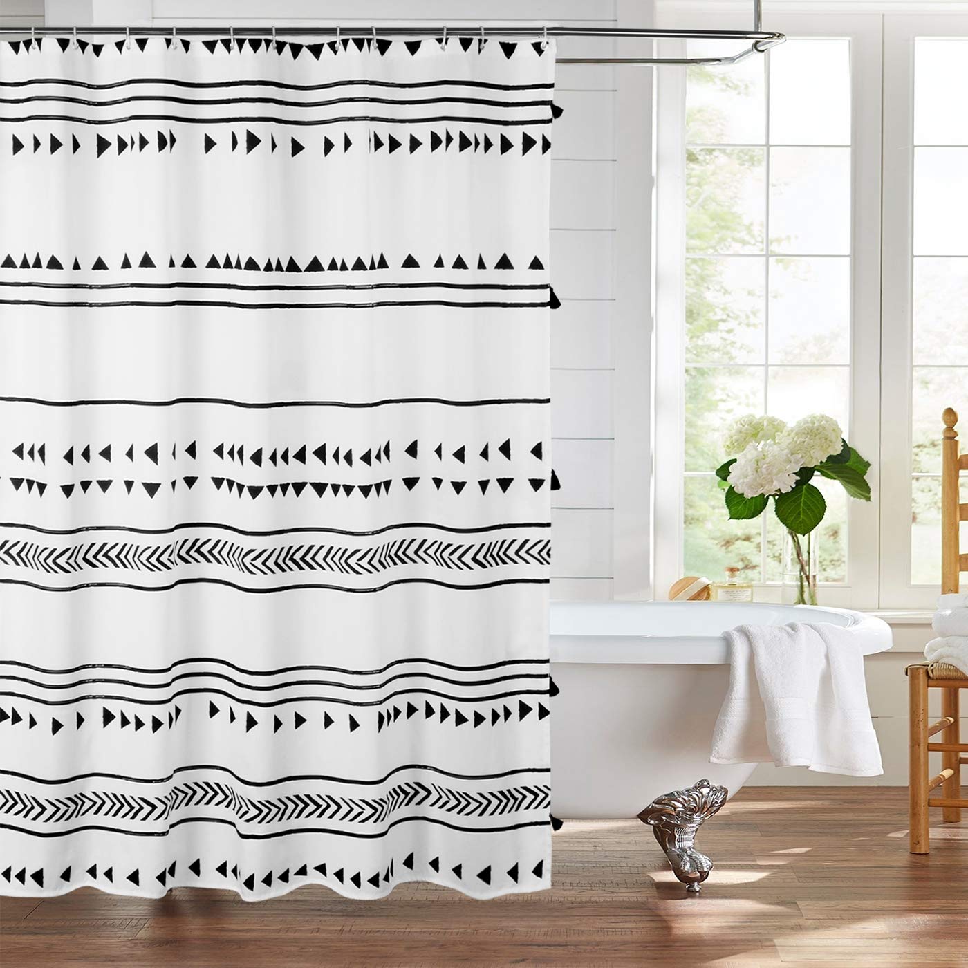 Uphome Boho Shower Curtain Black and White Fabric Shower Curtain with Hooks Chic Triangle Geometric Cloth Bathroom Curtains Set Waterproof Weighted