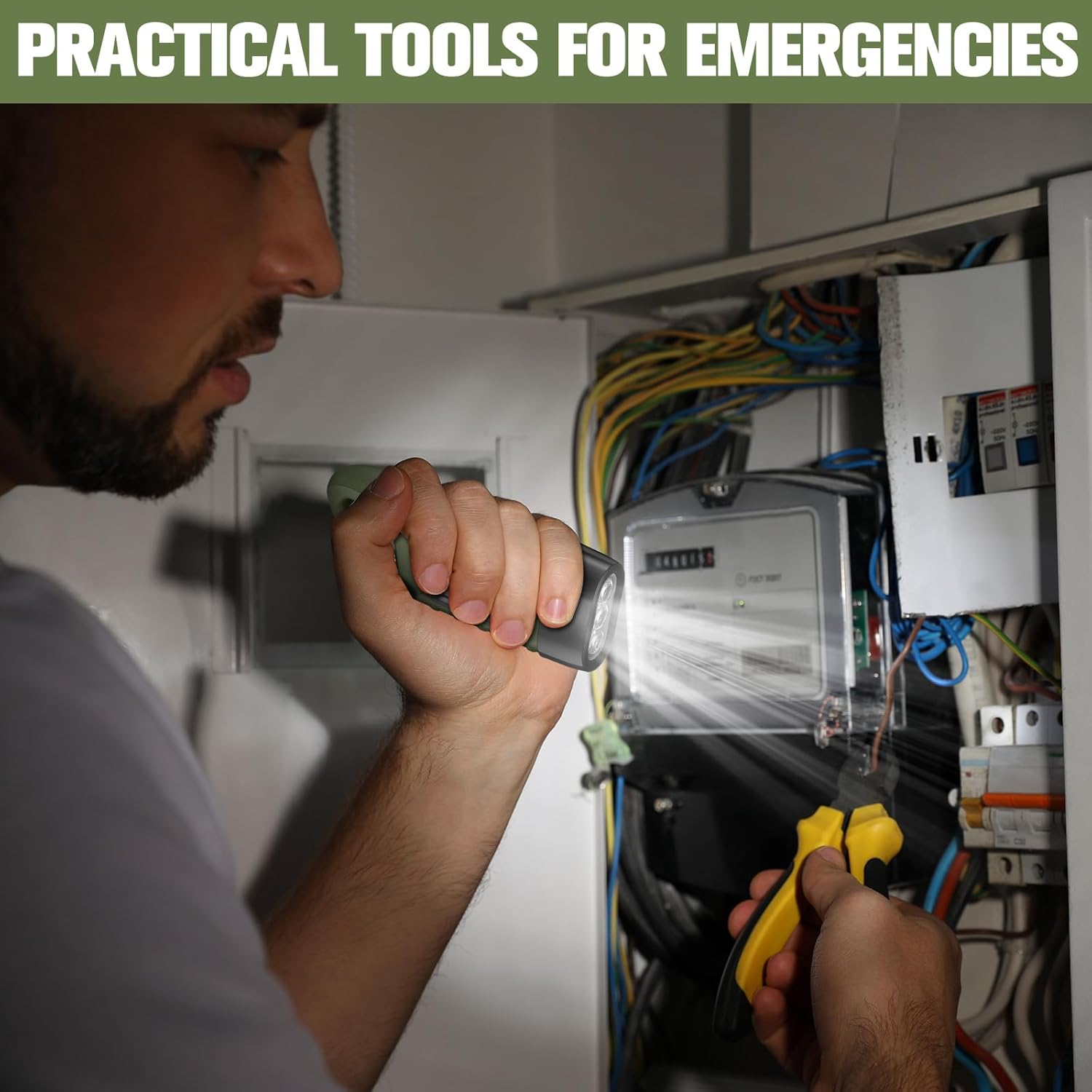 Leelosp 9 Pieces Hand Crank Flashlight Solar Powered Flashlight for Emergencies Dynamo Rechargeable LED Survival Light for Outdoor Sports Hiking Camping (Green)