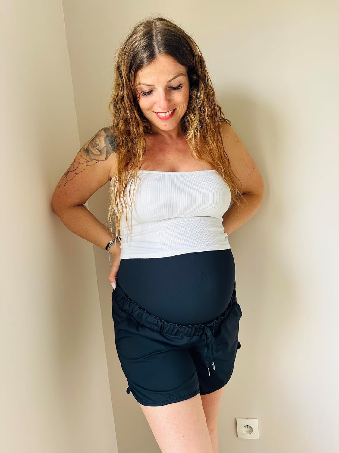 Maacie Maternity High Waist Shorts Drawstring Workout Shorts with Pockets - Image 4