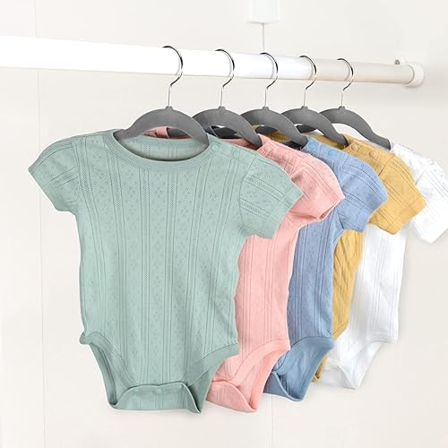 Miniatura 5 de Tinfol 60 perchas de terciopelo para niños, perchas antideslizantes de alta calidad de 14 pulgadas para armario, colgador de fieltro ultrafino con 8