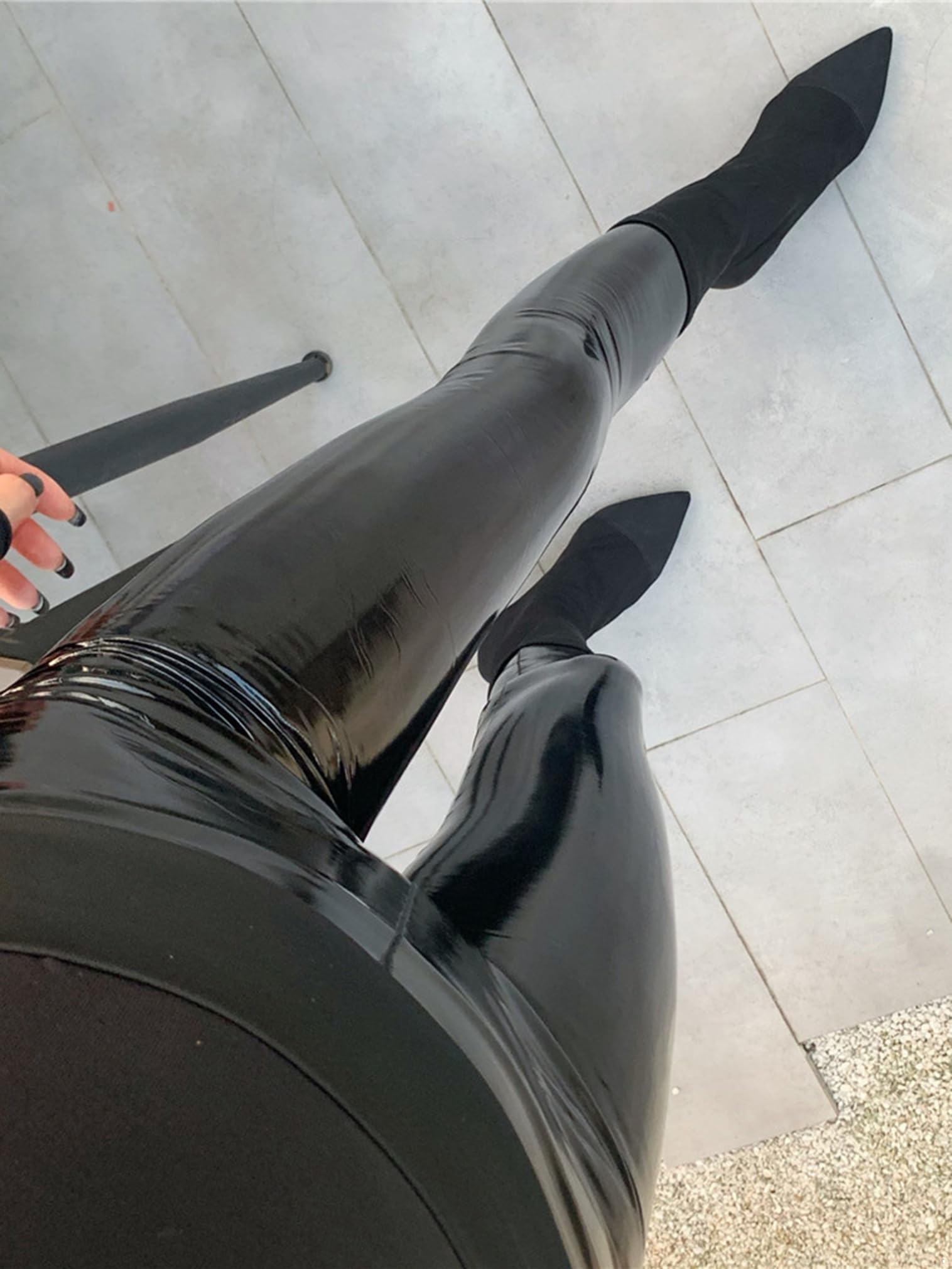 FEESHOW Donna Wetlook Leggings Pelle Finta Pantaloni Vita Alta Lucidi Pantaloni Di Pelle Collant Erotica Biancheria Intima Abbigliamento Da Club