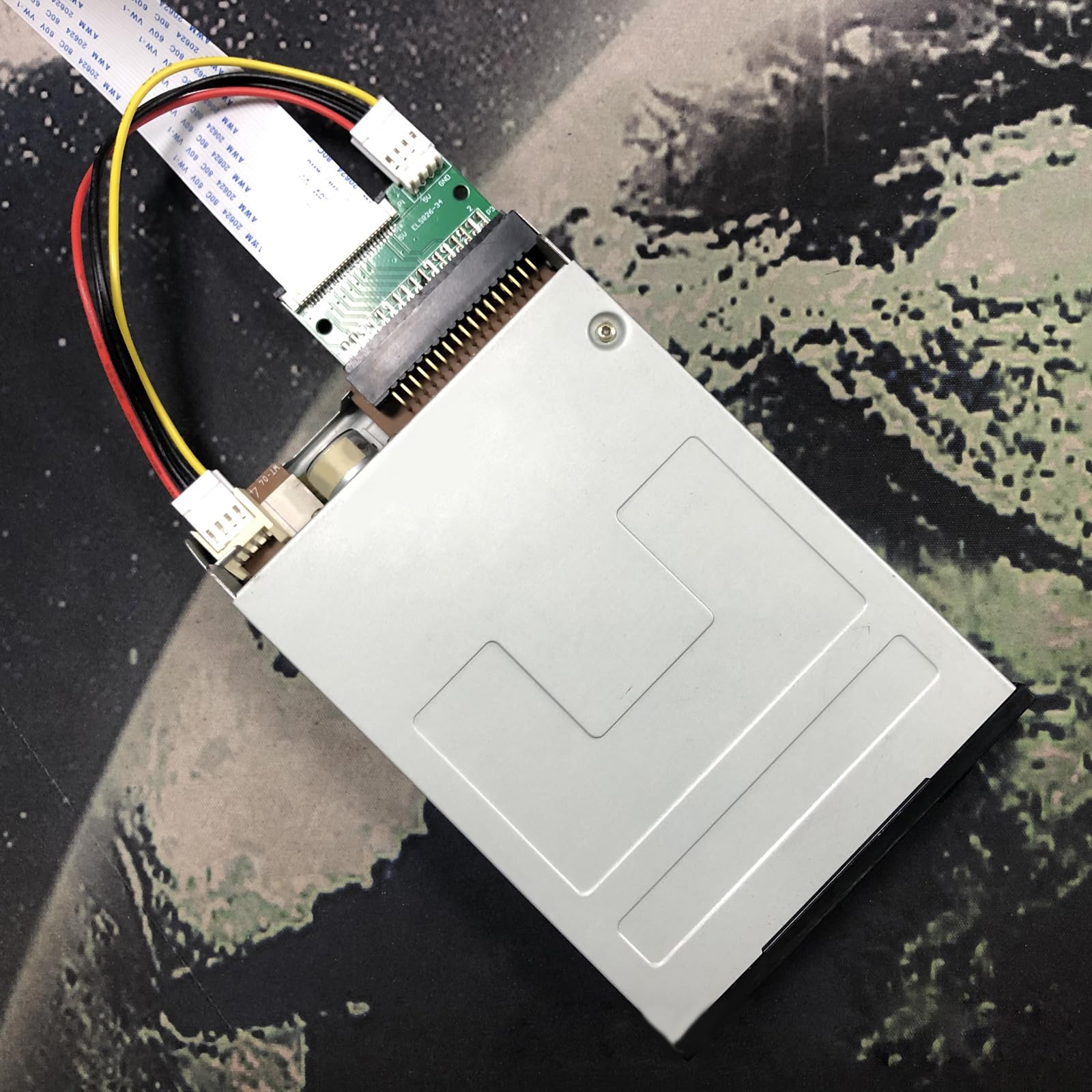 ありぴー Amazon.co.jp: USB 34Pin 26Pin フロッピードライブ変換ケーブル 1.0