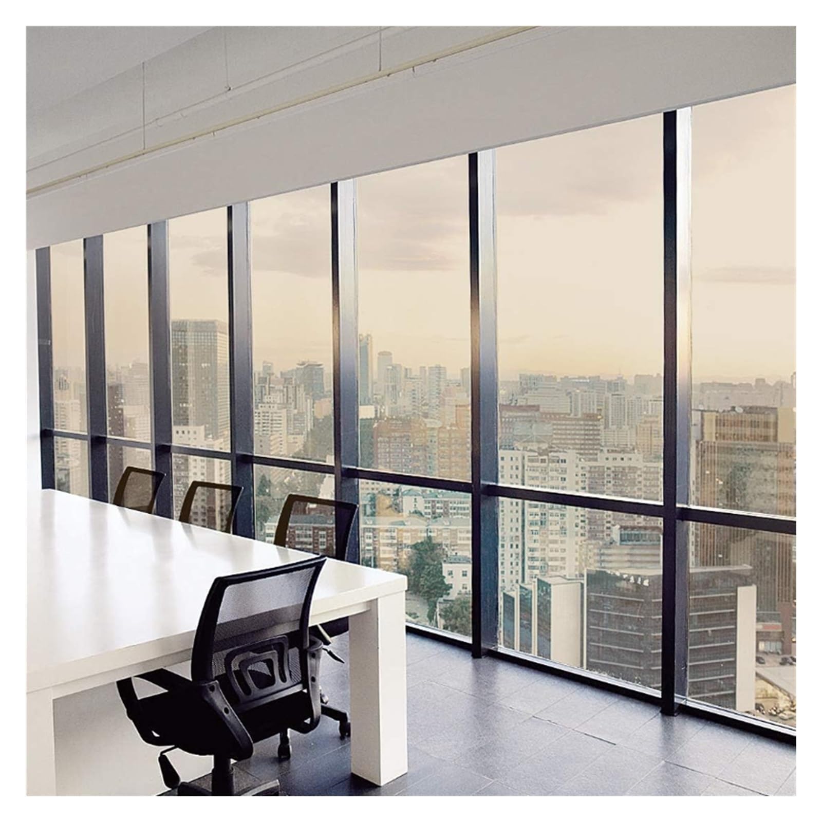 Folia okienna Srebrna folia okienna Herbata One Way Privacy PVC Static Cling Heat Blocking Anti UV Zdejmowana folia okienna na lustro do domu i biura Naklejka na okno (30 x 600 cm)