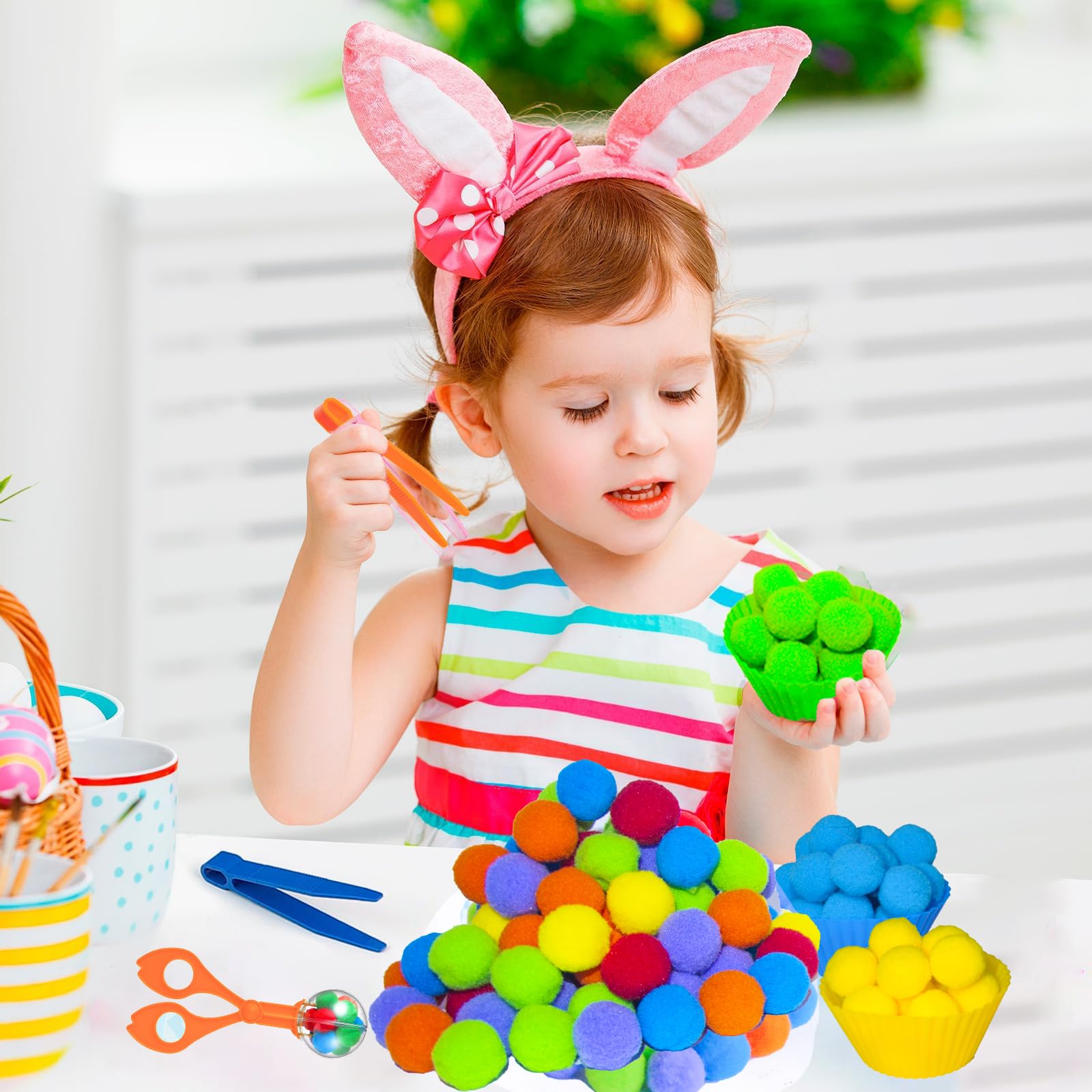 Juego de 119 pinzas para niños, juego de herramientas motoras finas para ayudar a las manos, incluye 100 pompones, 12 tazas, 4 pinzas, 2 clips, 1 caja de almacenamiento para entrenamiento de 5