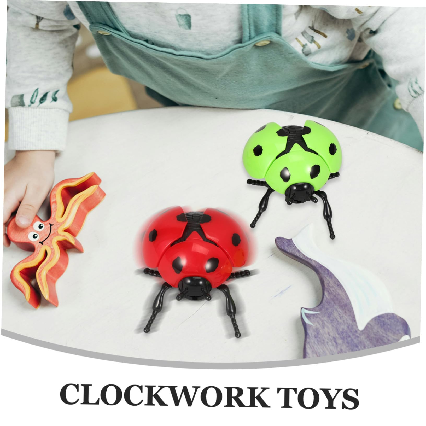 minkissy 2 Giocattoli Educativi da Carica Forma Coccinella Rosso e Verde Realistico e Sicurezza per Stimola Coordinazione e Prescolare
