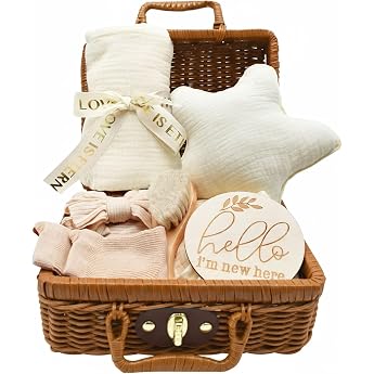 Newborn Gift 7-Piece Baby Gift Set Boy Girl 7-in-1 Baby Gifts with Blanket Baby Headband Baby Brush Socks Milestone Card Souvenir Box Beige