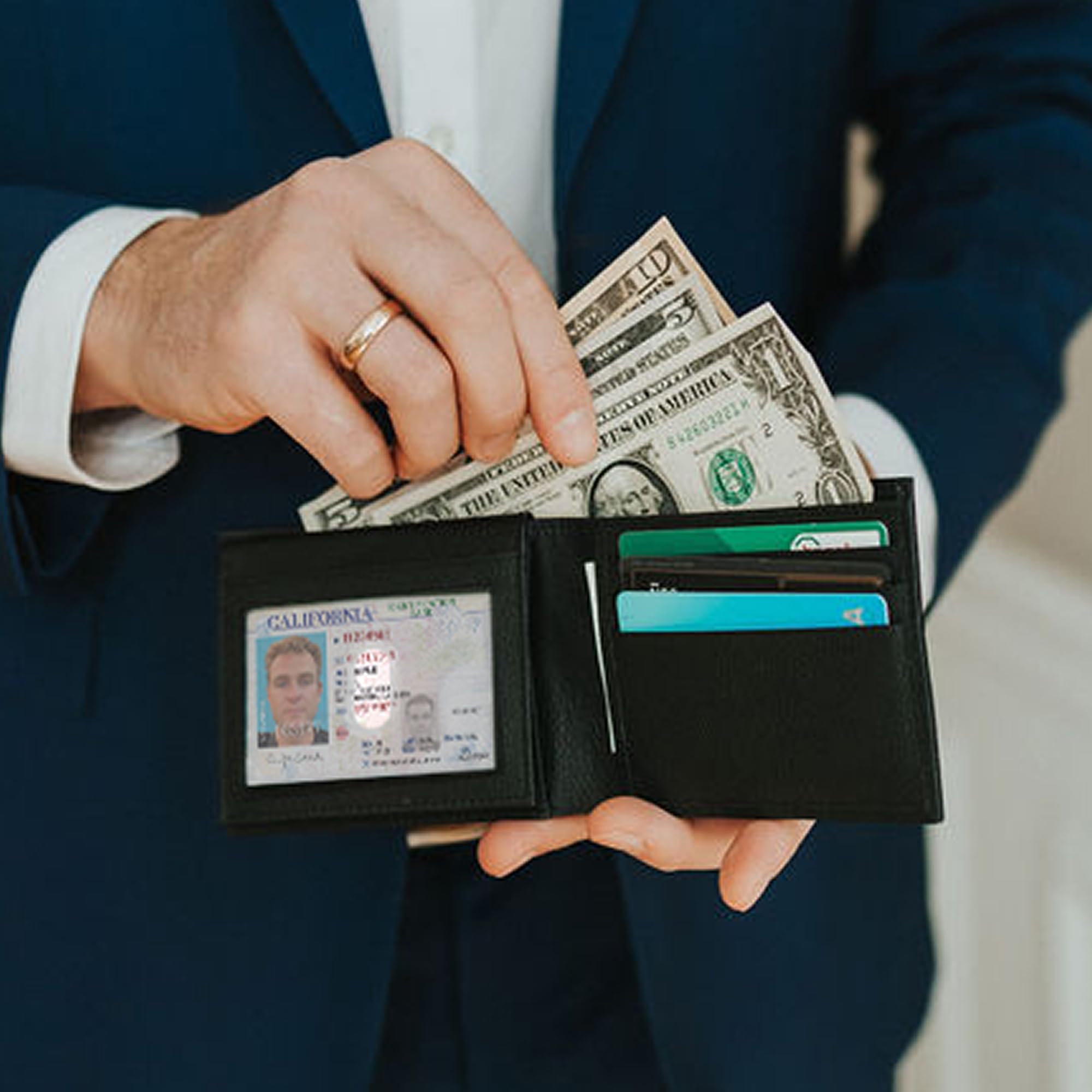 Berliner Bags Peter Cartera de Piel Auténtica Hombre con 8 Tarjetas y RFID