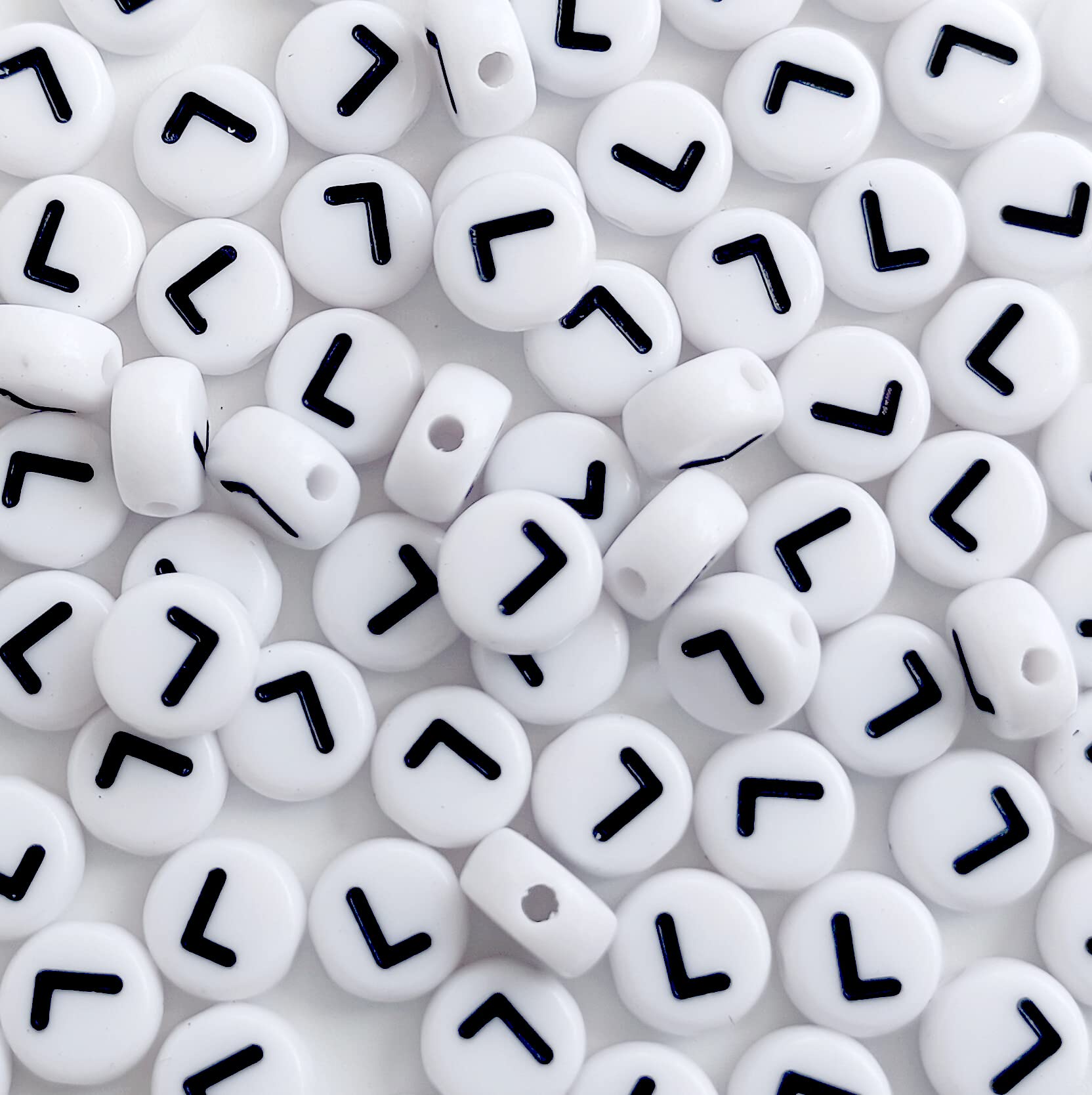 Bxwoum 100PCS Letter Beads Acrylic Alphabet Beads for Jewelry Making Round White Letter L Beads for Bracelets Making Necklaces Key Chains DIY 4X7mm