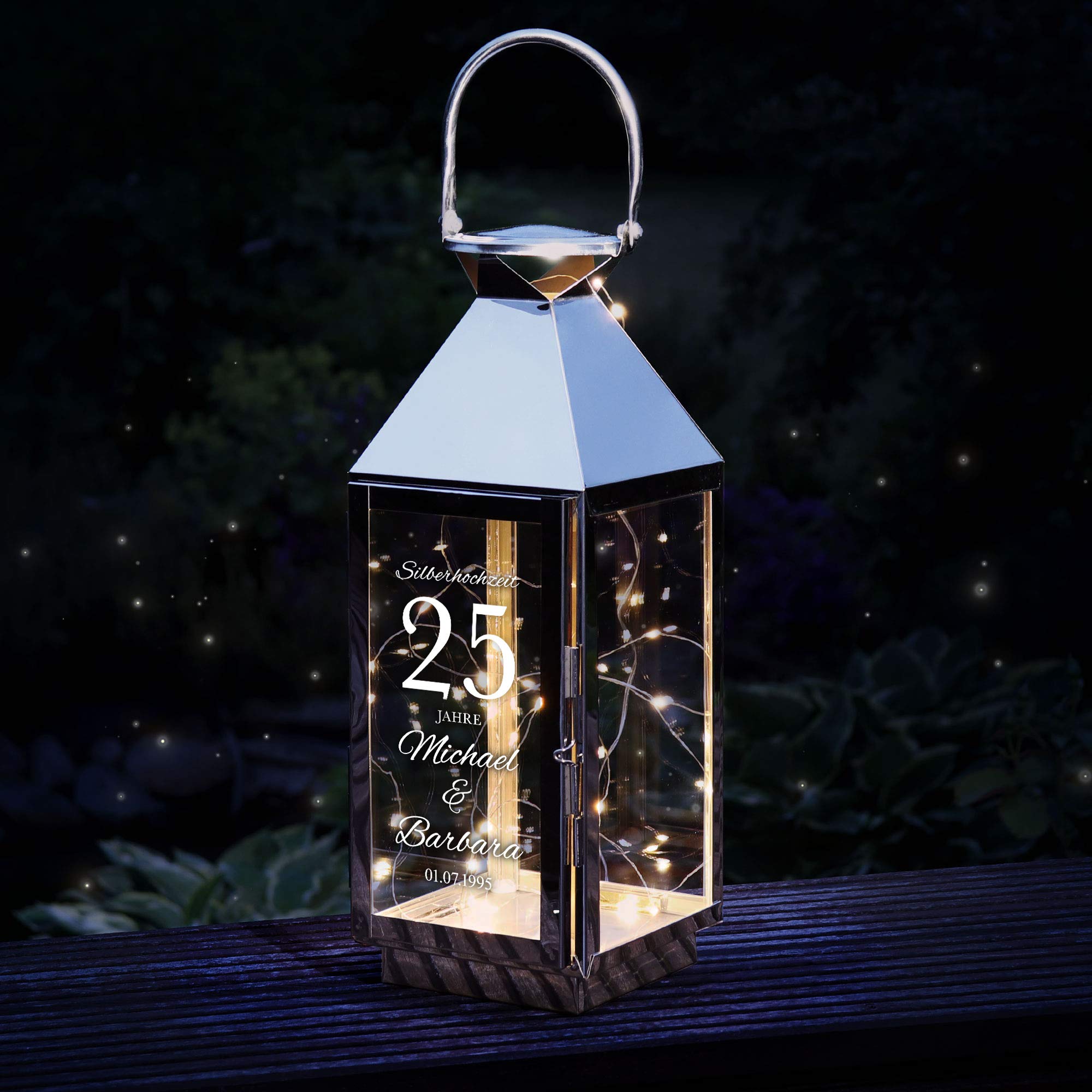 Casa Vivente Laterne aus Edelstahl mit Gravur zur Silbernen Hochzeit, Personalisiert mit Namen und Datum, Dekoration für Haus und Garten, Geschenkidee zum 25. Hochzeitstag