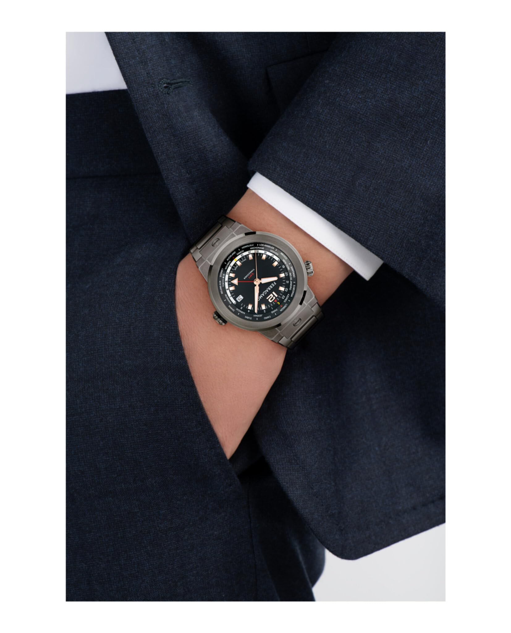 Ferragamo F-80 GMT Worldtime Collection Luxuriöse Herren-Armbanduhr mit grauem Armband mit Waffenetui und schwarzem Zifferblatt