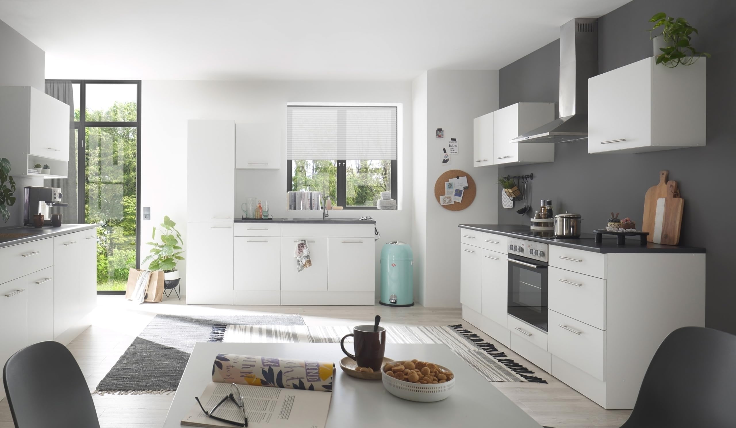 möbelando Eddy Moderner Vorratsschrank Küche in Weiß matt - Geräumiger Küchenschrank mit viel Stauraum - 50 x 200 x 57 cm (B/H/T)