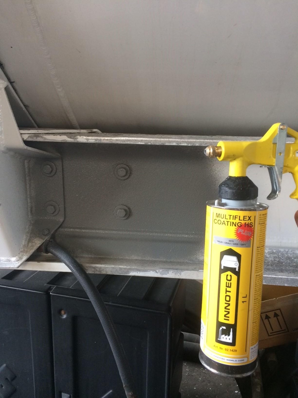 Innotec 1 szt. Multiflex Coating HS Plus szary (5070) puszka o pojemności 1 litra