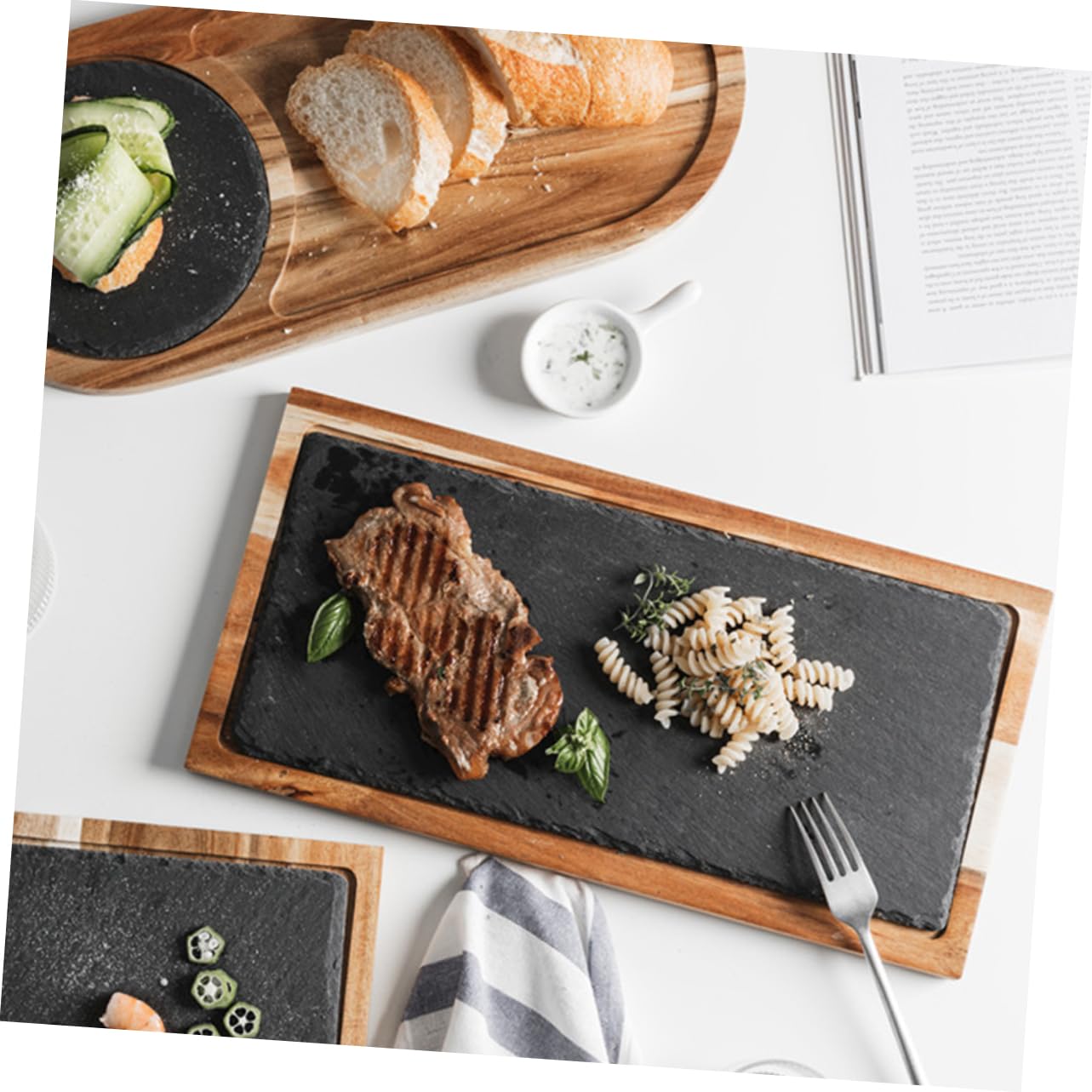 Mikinona Plateau Robuste Cuisine Japonaise en Bois Massif Noir Ardoise Naturelle Plateau Repas et Rangement Pratique pour Apéritifs et Snacks