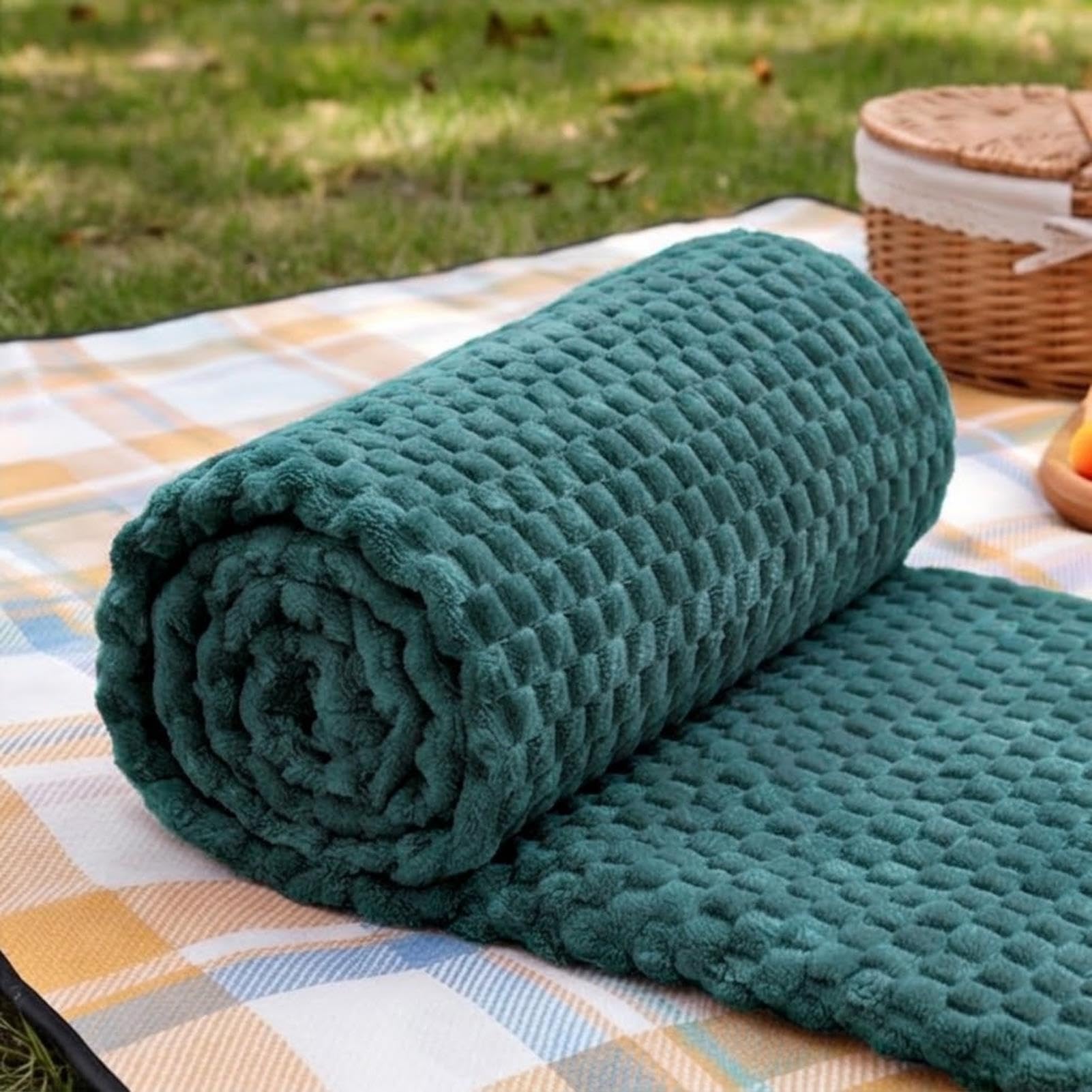 Flanelowy Koc 75 x 300 cm Przytulny Lekki Oddychający Dwustronny/Odwracalny Można Prać W Pralce Multiuso/Na Sofę I Łóżko, Ciemnozielony