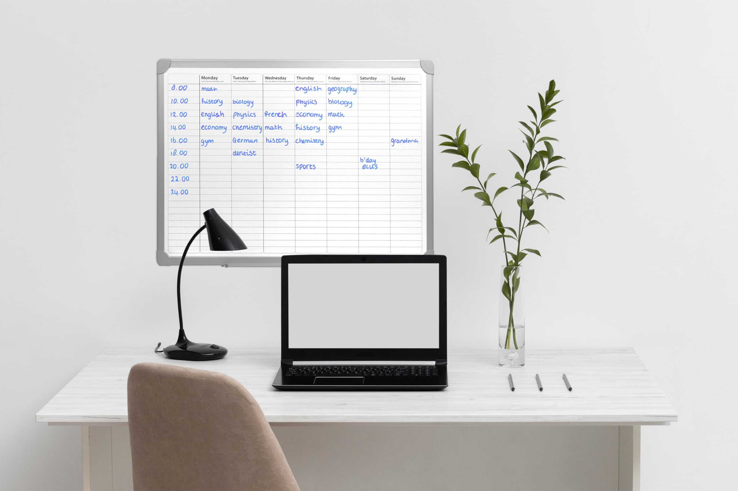 Desq® Wochenplaner | Magnethaftend | Aluminium Rahmen | 60 x 90 cm | Aluminiumablageschale
