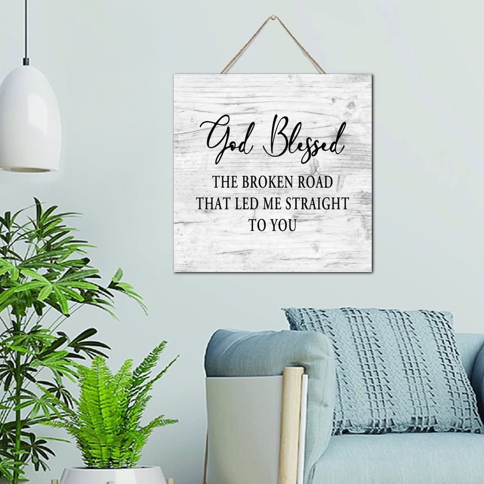Plaque murale bois God Blessed The Broken Road, le symbole de votre amour