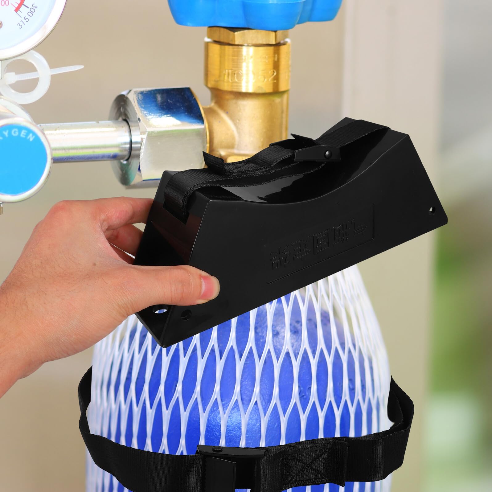 Support de Bouteille de Gaz Mural pour Réservoir Propane 40l Noir | Fixation avec Sangle Réglable, pour Bateaux et Laboratoires, Installation Simple, Maintien Sécurisé
