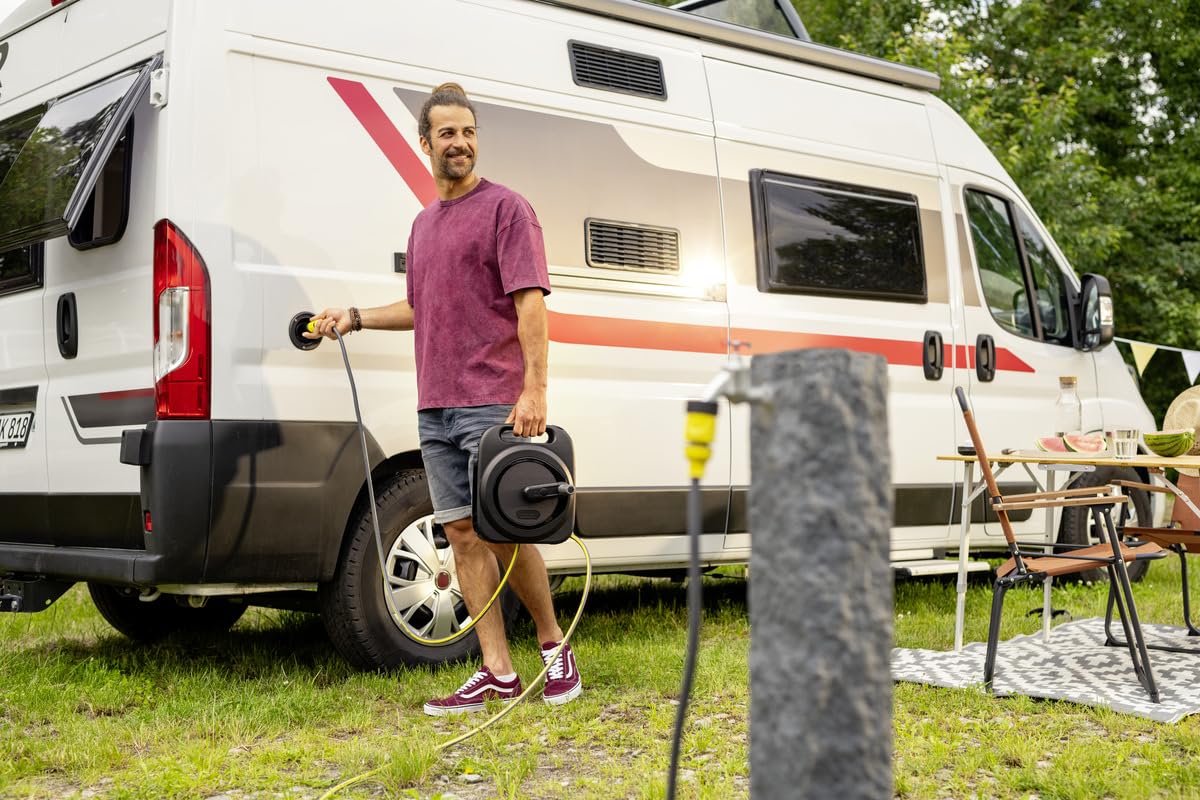 Kärcher Schlauchbox HBX 2.10 Compact, Anschlussschlauch 5/16": 2 m, Komfortables und schnelles Auf- und Abwickeln, inkl. 10 m Schlauch, Schwarz