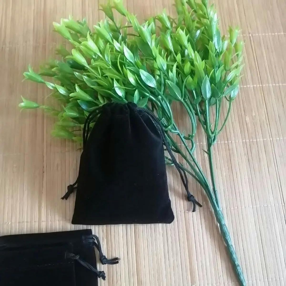 25 Stück/Lot 5 x 7 7 x 9 9 x 12 cm, schwarzer Samt, Geschenktüten, Schmuckbeutel mit Kordelzug, Schmuckverpackungsbeutel, 15 x 20 cm, 4 Stück (100 Stück)