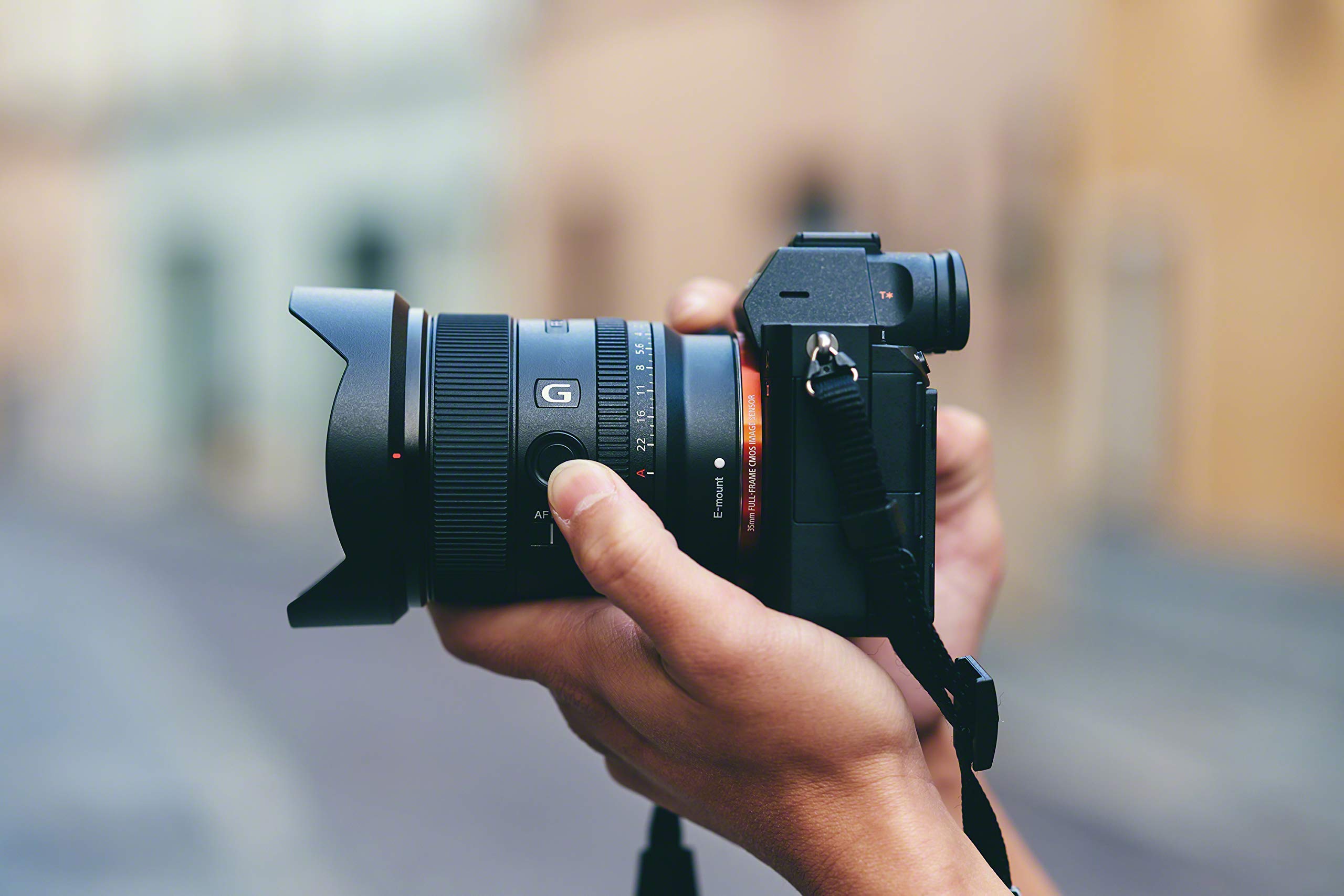 Sony SEL-20F18G Vollformat E-Mount Objektiv (FE 20mm F1.8, Ultraweitwinkel, leicht), schwarz