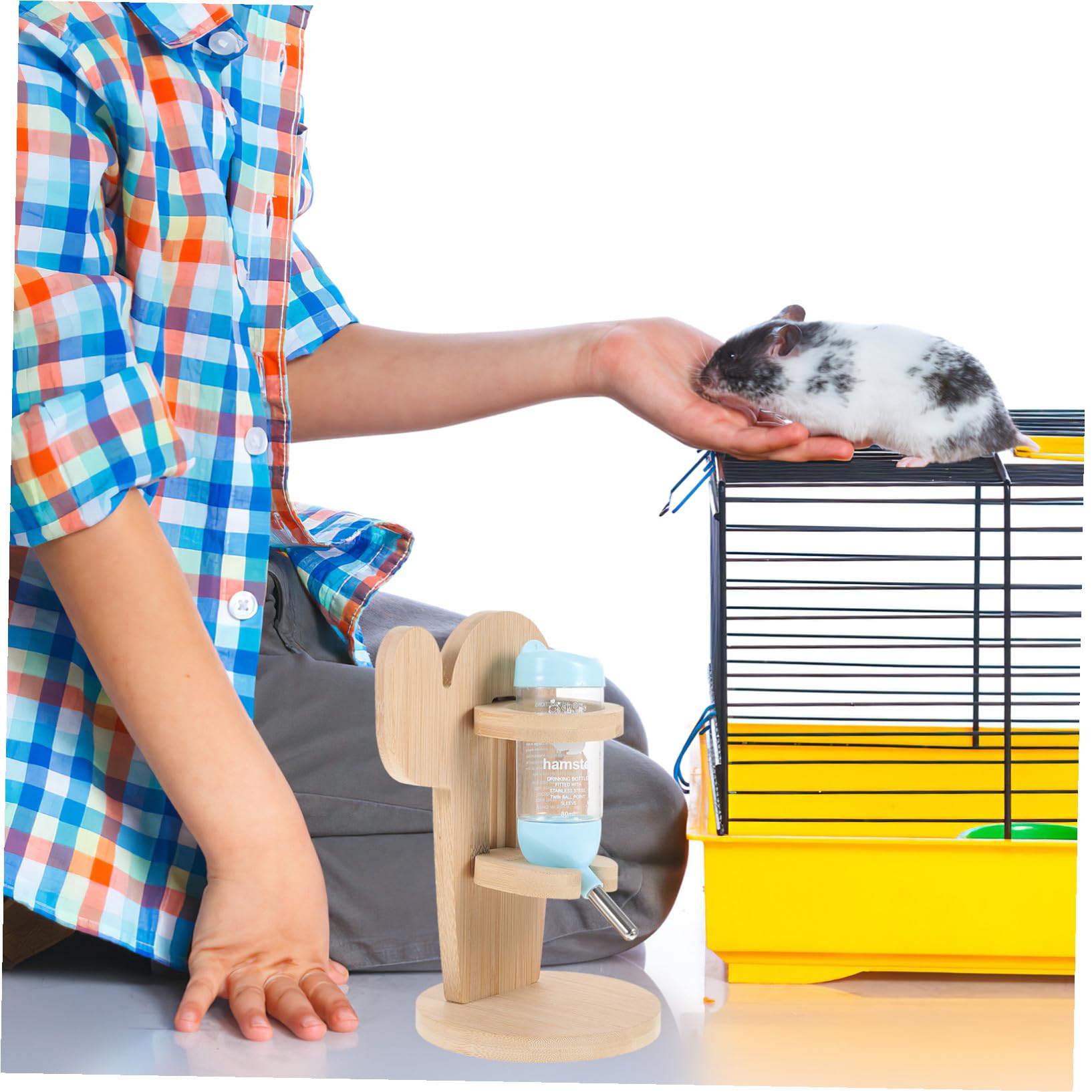 FRCOLOR Support D'abreuvoir Vertical en Bois et Plastique Bouteille d'eau Transparente Design Pratique et Anti-Fuite et Couleur Aléatoire pour Chinchillas et Petits Animaux pour Cages