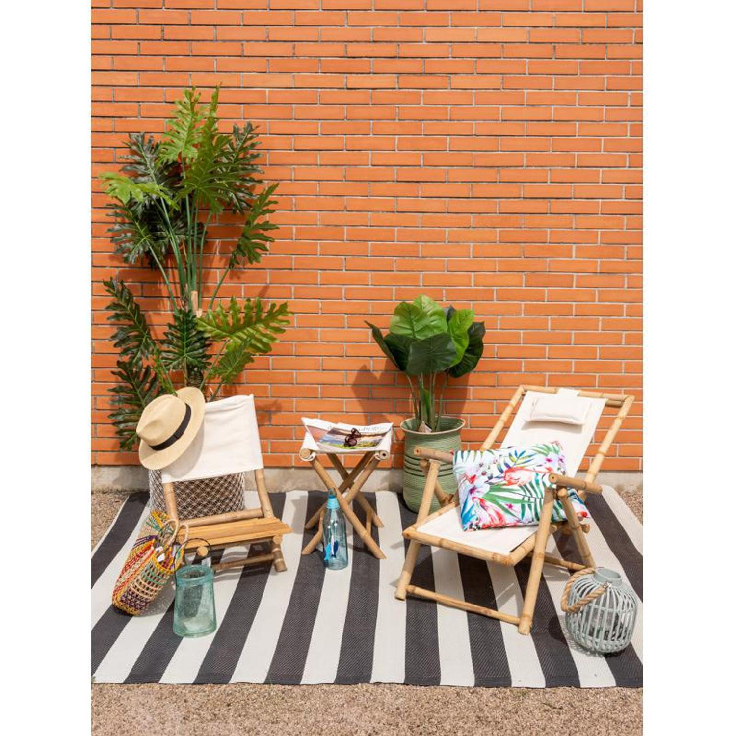 AUBRY GASPARD - Tapis d'Extérieur Polypropylène - Rayures Noires - 230x160 cm - Résistant Intempéries et UV - Plastique Recyclé - Facile à Entretenir Terrasse/Jardin