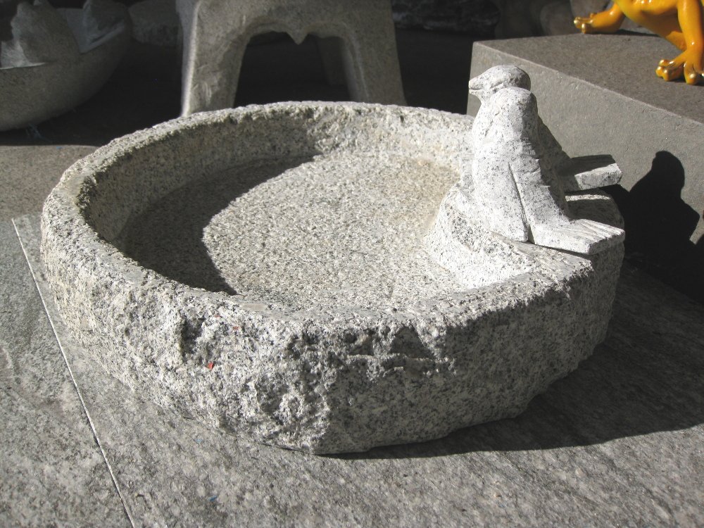 Vogeltränke rund, mit Vogelpärchen