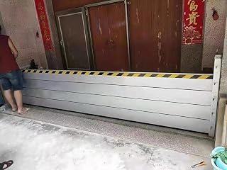 Garage Water Barrier with Rubber Seal Strip, Basement/Door Threshold Reusable Anti-Flood Baffle Shield, Aluminum Flood Prevention Barriers, Easy to Assemble (Color : H 2.6ft(80cm), Size : 6.9ft(210
