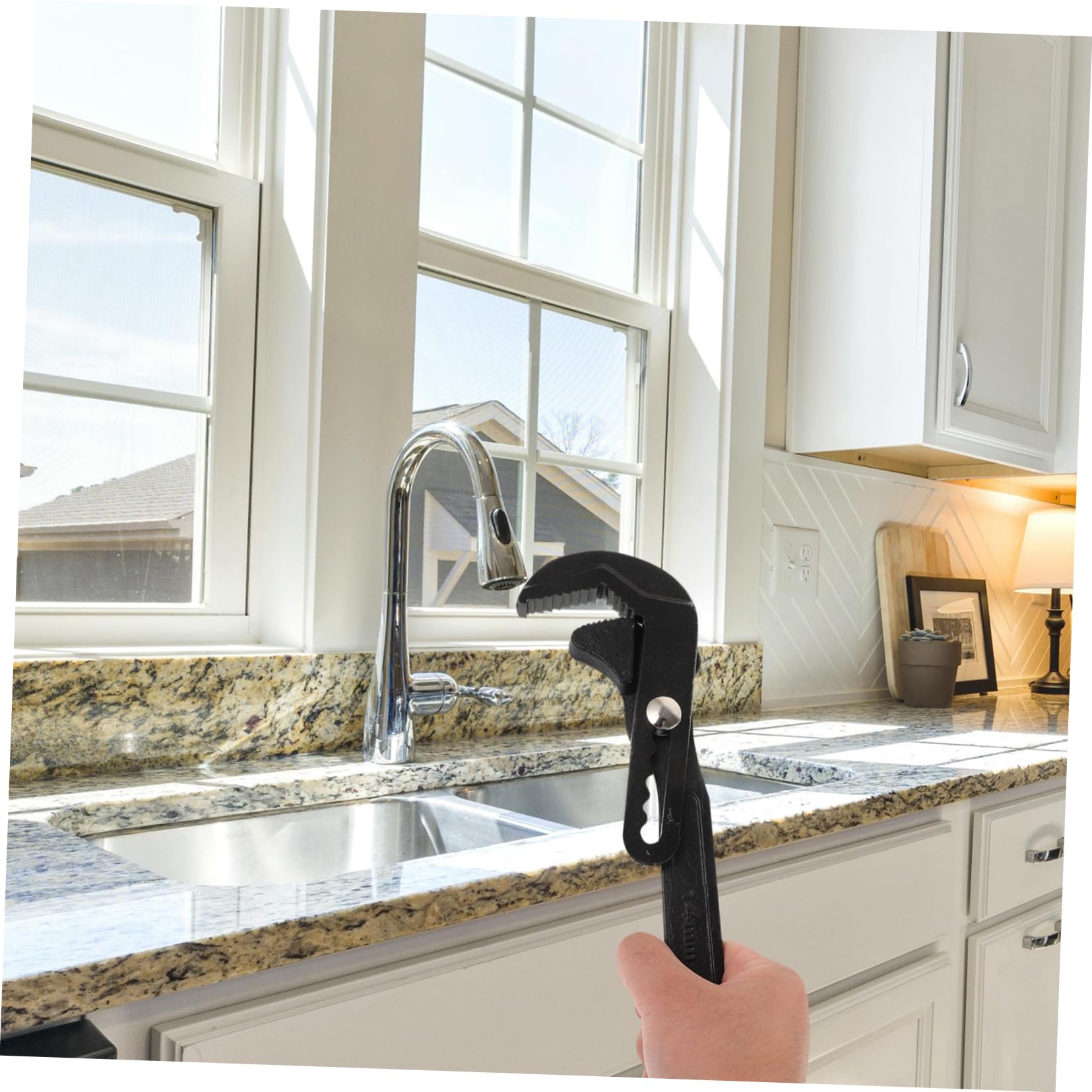 NUOBESTY Llave Ajustable Multifuncional para Fontanería en Baño y Reparaciones Domésticas, Acero Cromo-vanadio, Diseño Moderno y Fácil de Transportar