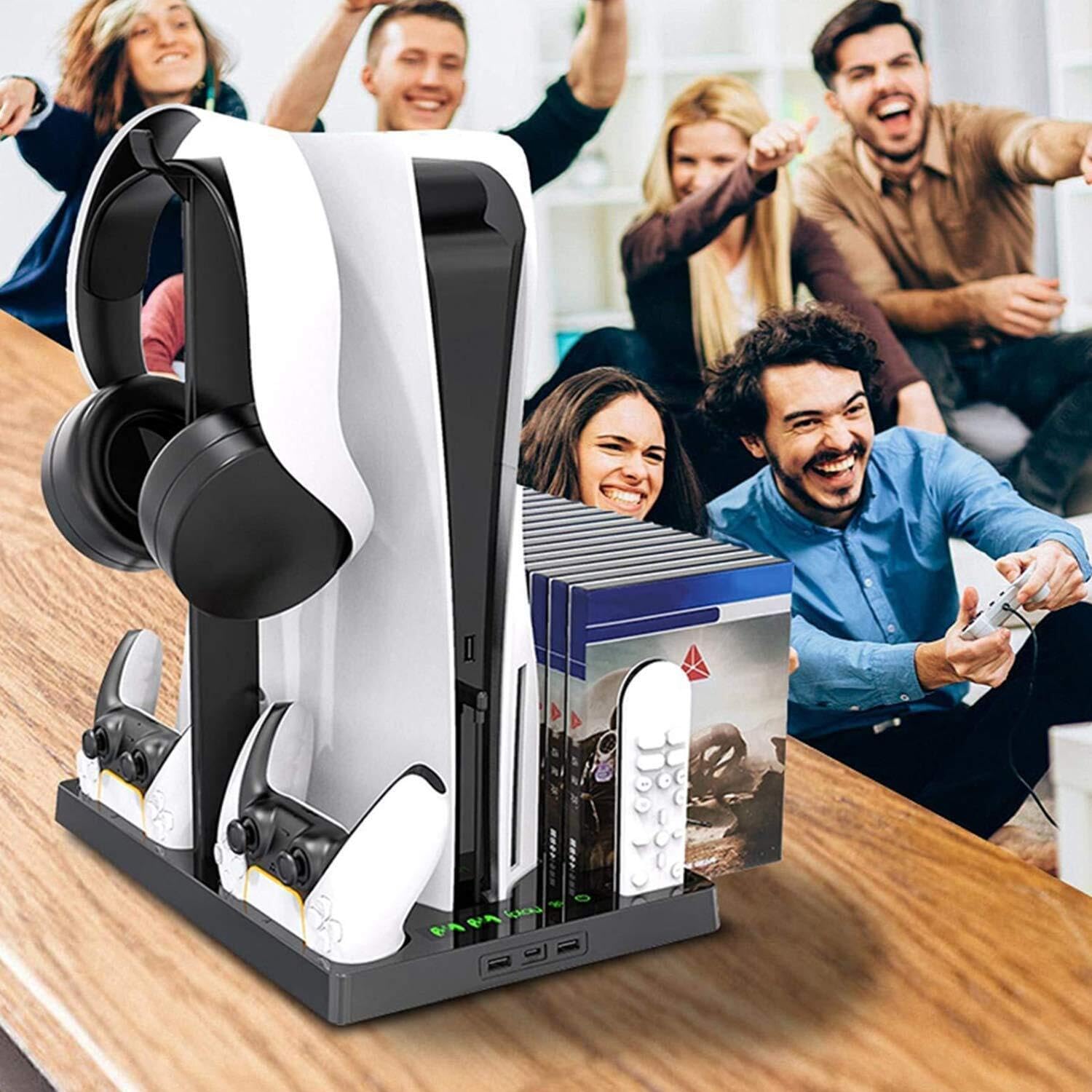 Supporto PS5 base ventola di raffreddamento silenziosa, 1 supporto per cuffie, 2 caricabatterie per controller, 15 slot per dischi di gioco e 1 scatola di archiviazione remota multimediale (Black)