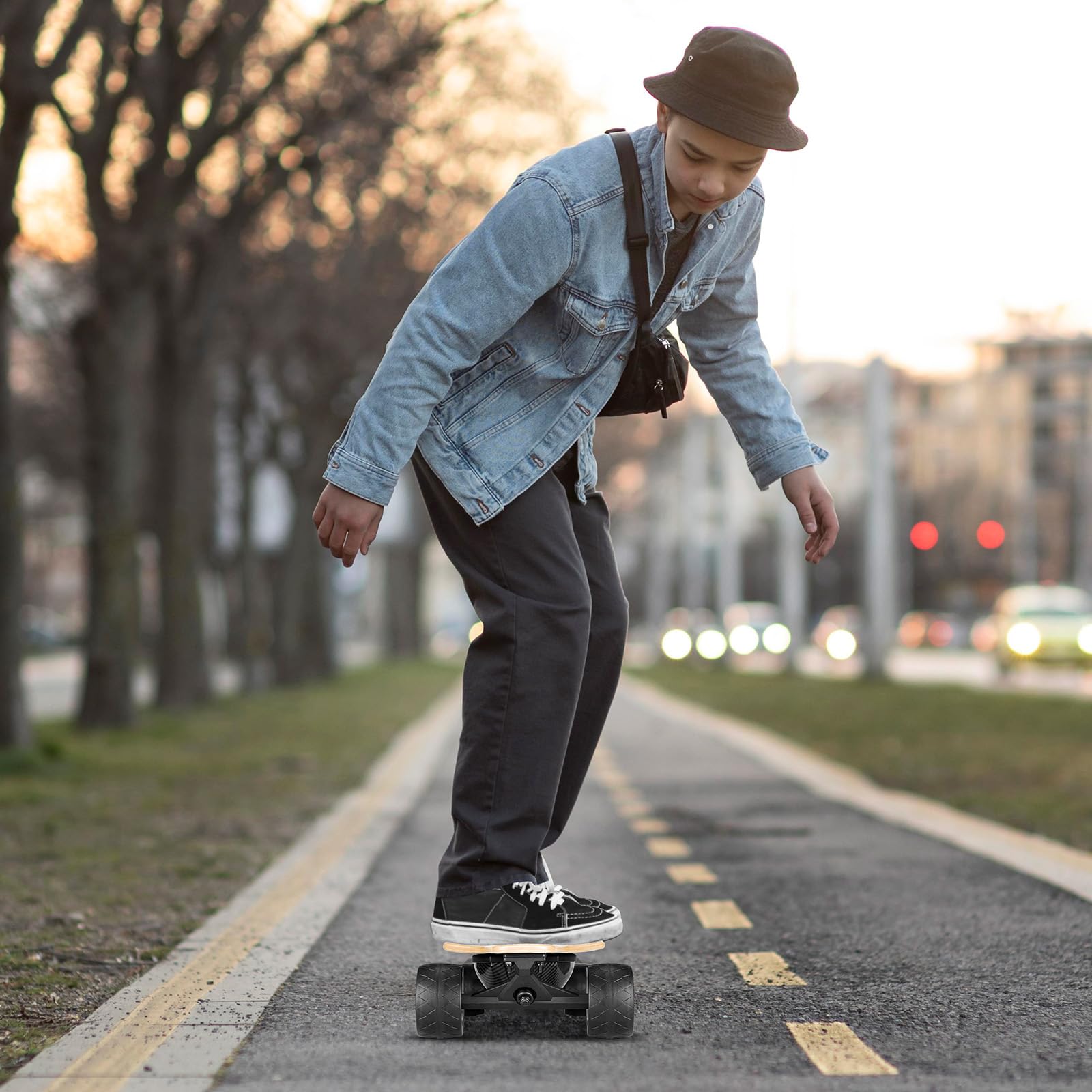 Skateboard électrique de qualité supérieure | Double moteurs de 550 W | Vitesse maximale 45 km/h | Portée de 30 km | Télécommande | Idéal pour la Route