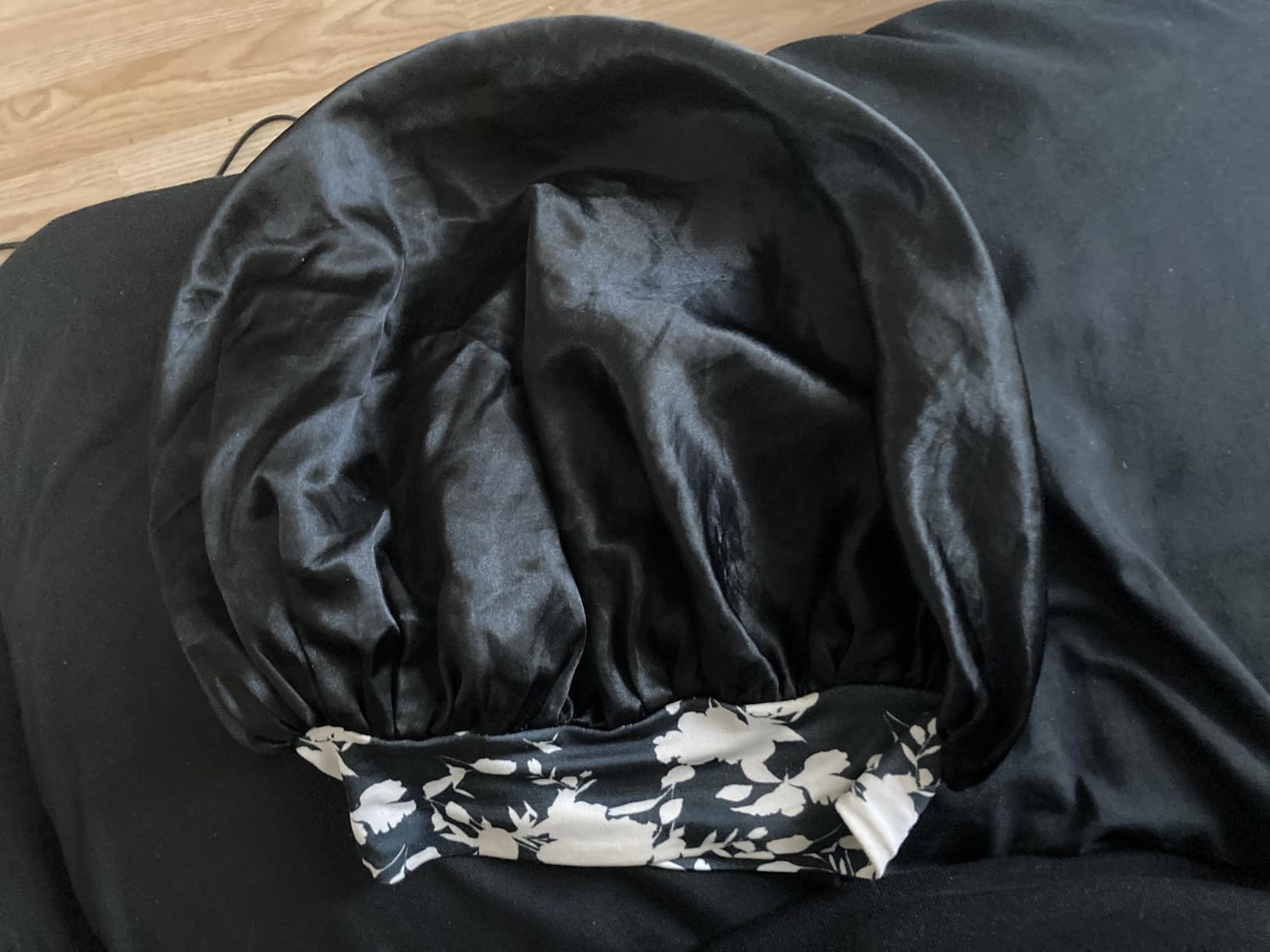 Isshin Beauty Silk Satin Bonnet Hair Cap: 2pcs 17inch Diameter Extra Large Jumbo Sleeping Satin Bonnets with Comfortable Flower Band - High Density Satin Bonnets for Women Braids Curly Night Cap（Black & Coffee）