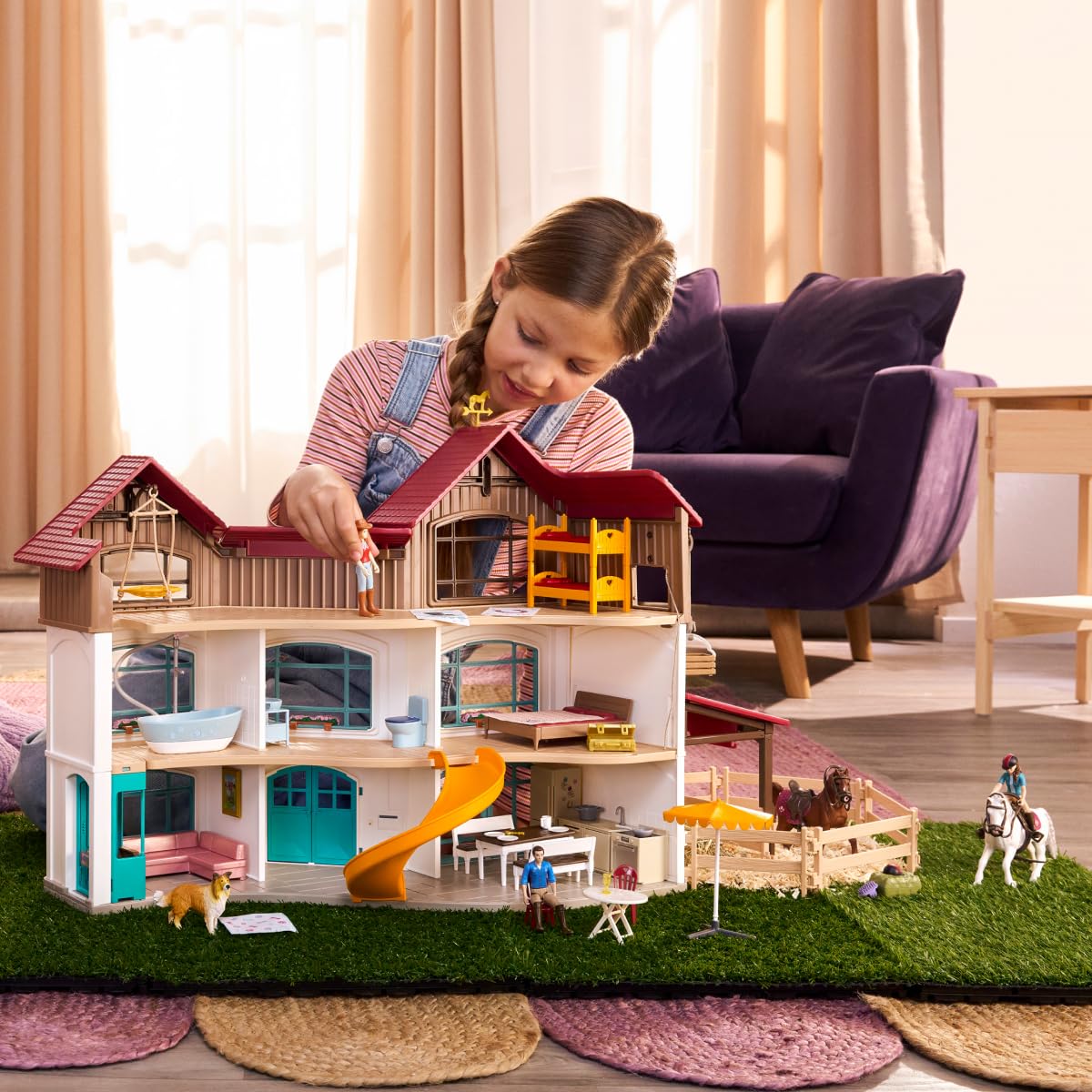 Schleich HORSE CLUB | Villa e Paddock sul Lago 42785 | 157 pezzi | Set da gioco dai 6 anni | set con personaggi, numerose funzioni e tanti accessori | giocattolo cavallo realistico