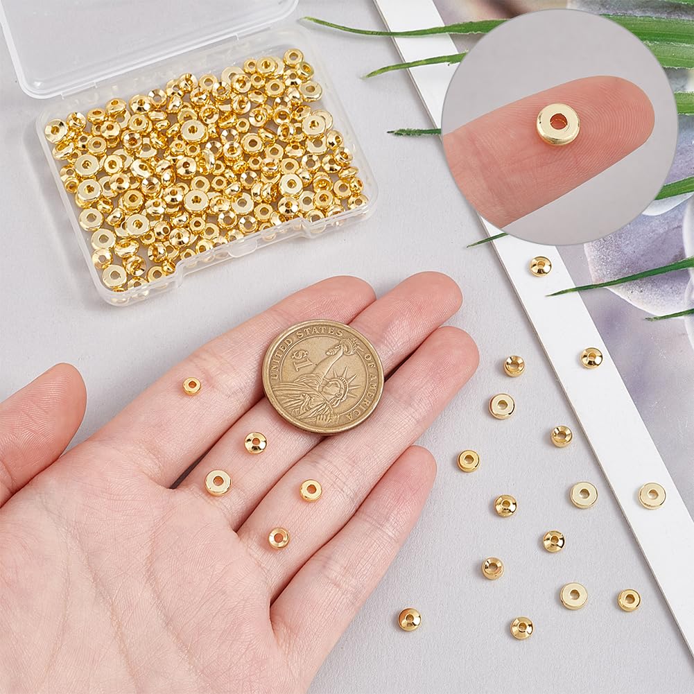 PH PandaHall 4mm Perline Piatte Rotonde, 300pcs 6 Colori Perline Piatte Lisce distanziatore Disco Heishi Perline distanziali per Argilla polimerica Heishi Disco Braccialetto Collana creazione