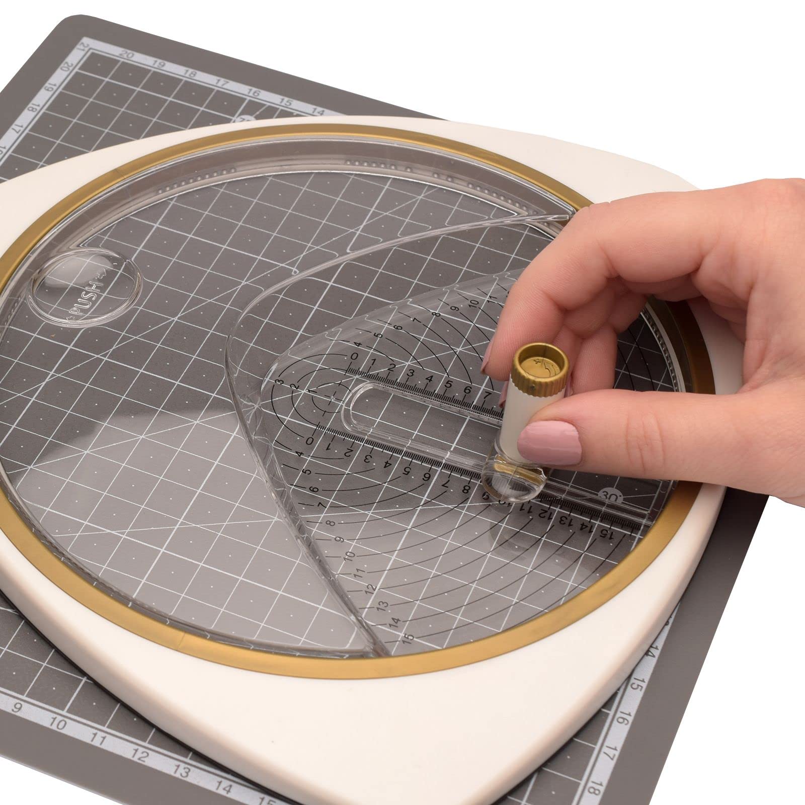Vaessen Creative Kreisschneider mit Selbstklebende Schneidematte 24 x 24 cm – Papierschneidemaschine und Bastel Zubehör für Ausschneiden von Kreisen Ø2,5 – Ø15 cm aus Tonkarton, Pappe und Schaumstoff