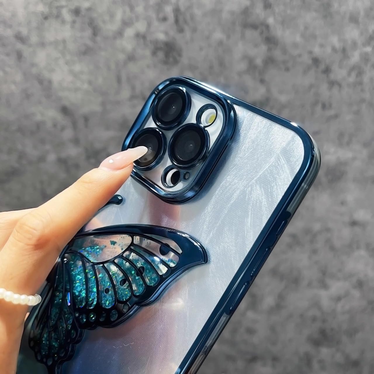 iPhone用ケース 青い蝶と黒い蝶 Amazon.co.jp: KoduneesanX iPhone16 Pro ケース かわいい 3D 蝶